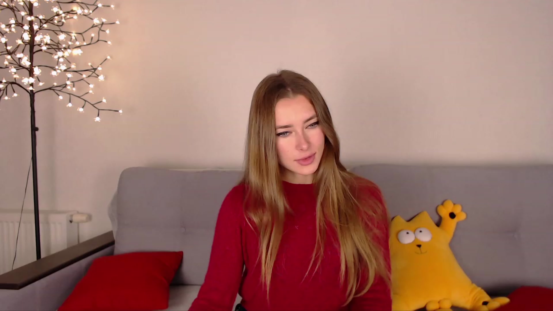 Gallery image thumbnail from SimonsWife's myfreecams stream on, 11/27/2022, 17:22 image 19 of 20