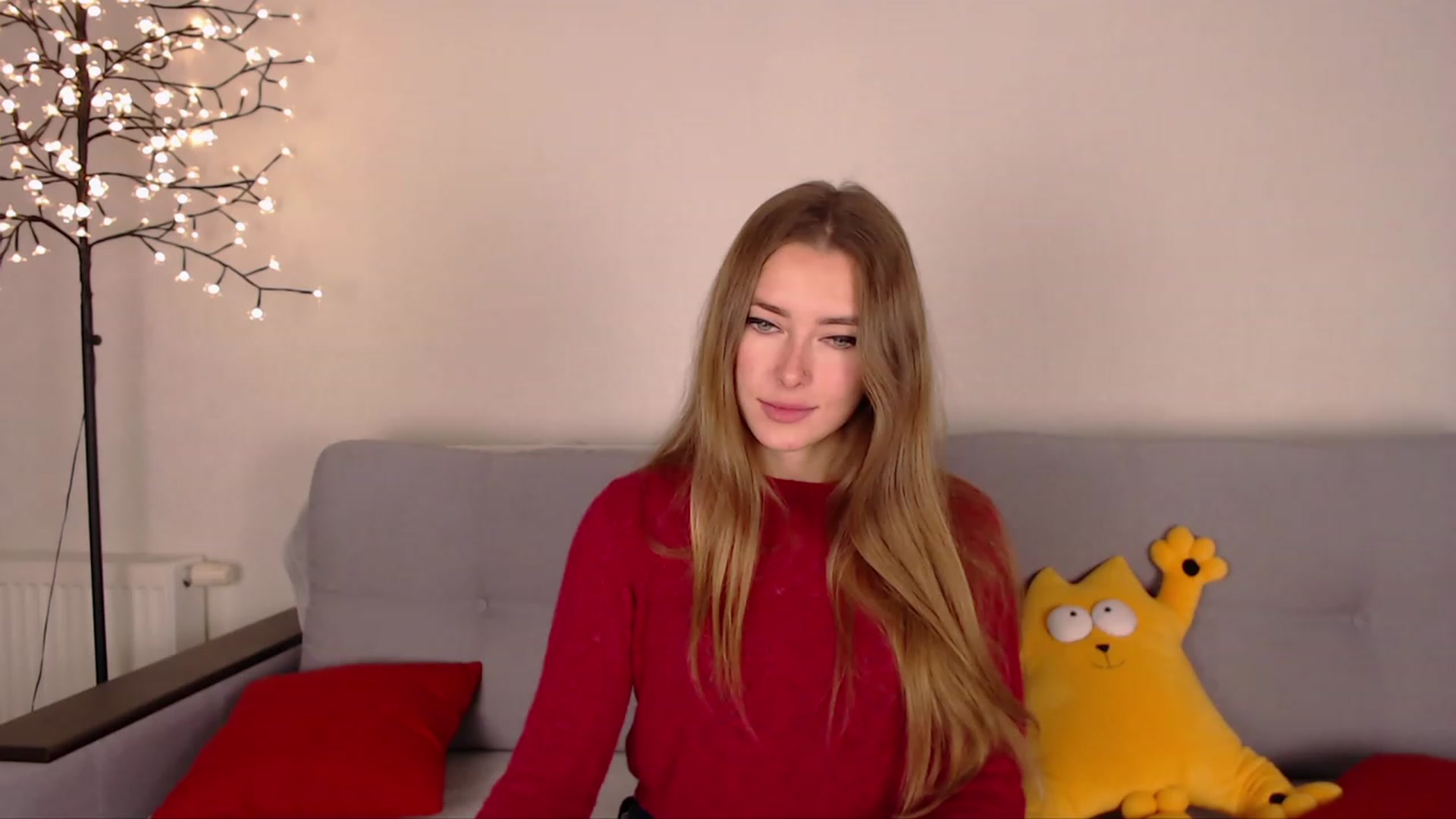 Gallery image thumbnail from SimonsWife's myfreecams stream on, 11/27/2022, 17:22 image 13 of 20
