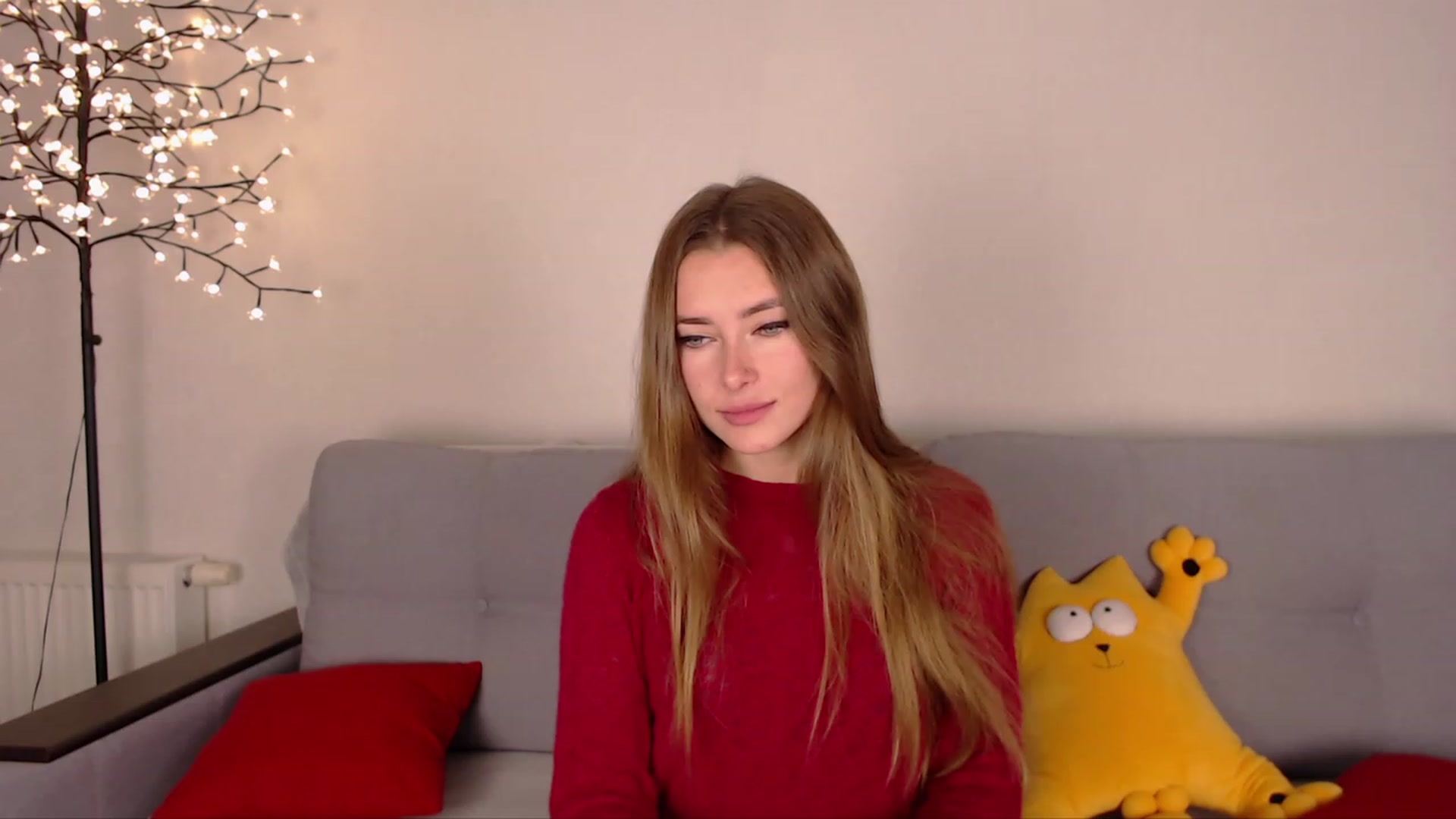 Gallery image thumbnail from SimonsWife's myfreecams stream on, 11/27/2022, 17:22 image 16 of 20