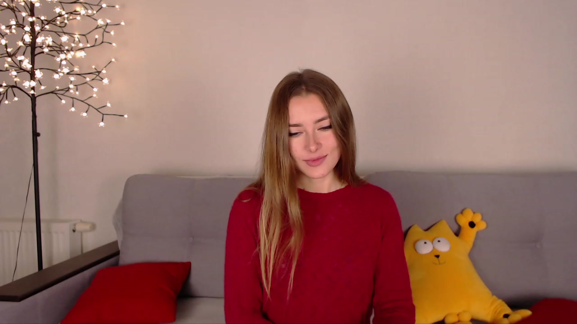 Gallery image thumbnail from SimonsWife's myfreecams stream on, 11/27/2022, 17:22 image 5 of 20