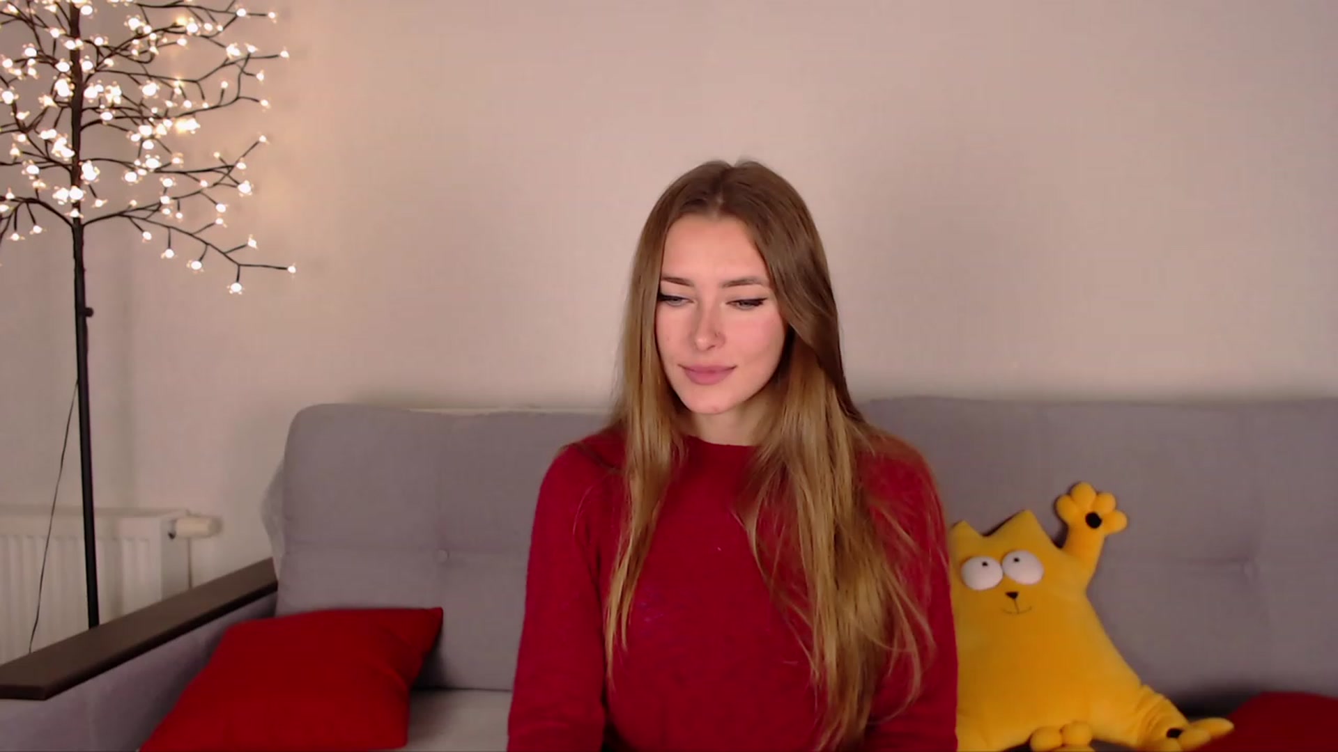 Gallery image thumbnail from SimonsWife's myfreecams stream on, 11/27/2022, 17:57 image 2 of 20