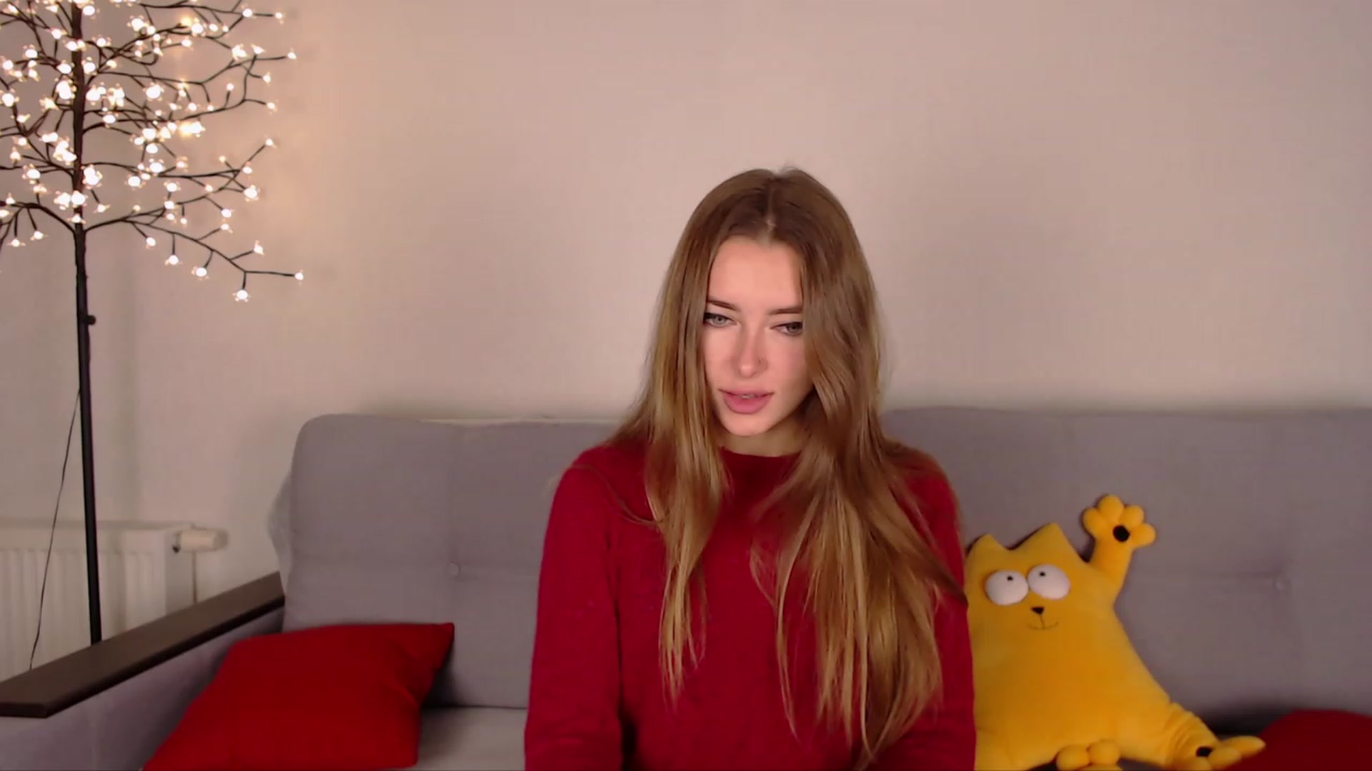 Gallery image thumbnail from SimonsWife's myfreecams stream on, 11/27/2022, 17:57 image 9 of 20