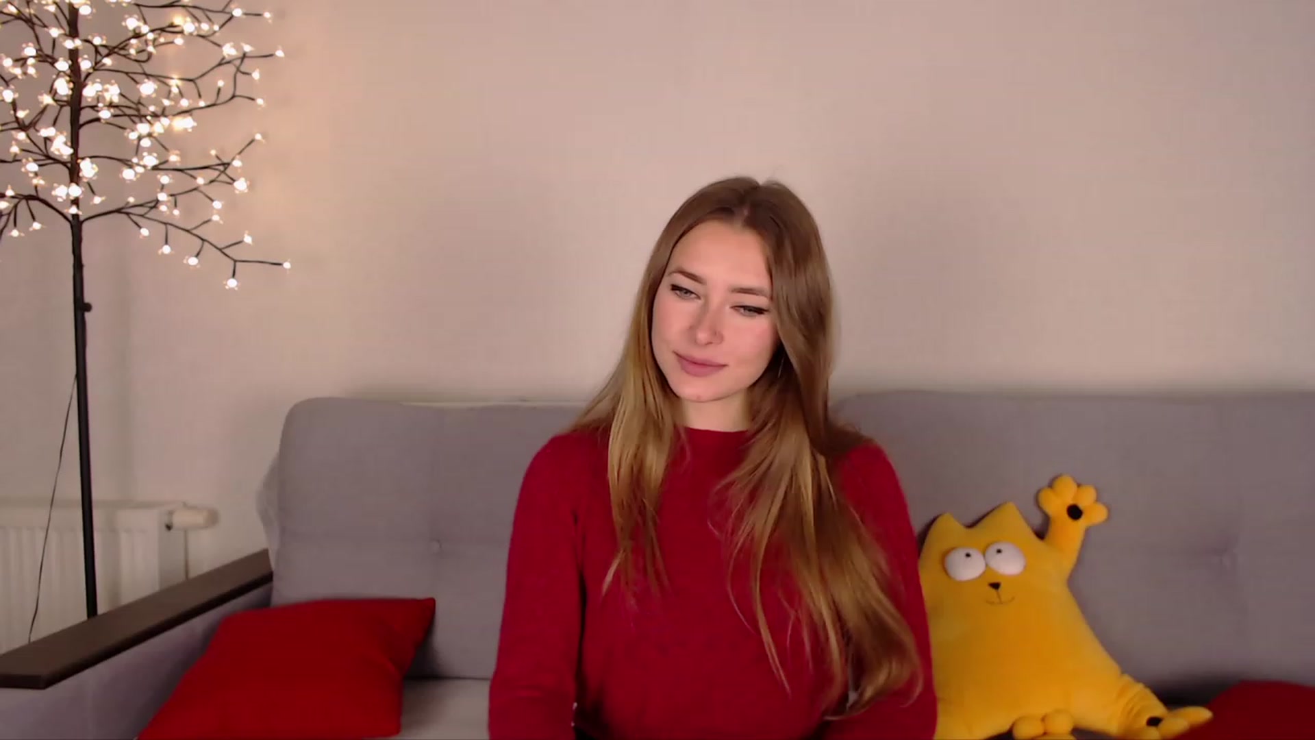 Gallery image thumbnail from SimonsWife's myfreecams stream on, 11/27/2022, 17:57 image 12 of 20