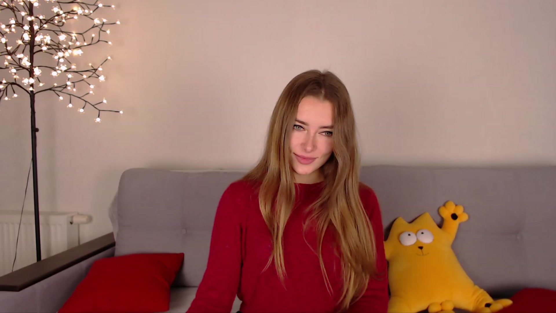 Gallery image thumbnail from SimonsWife's myfreecams stream on, 11/27/2022, 17:57 image 11 of 20