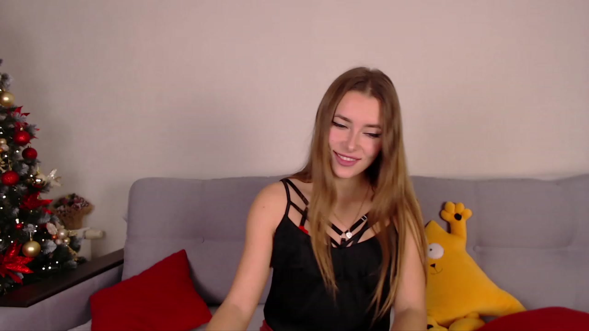 Gallery image thumbnail from SimonsWife's myfreecams stream on, 12/08/2022, 17:02 image 2 of 20