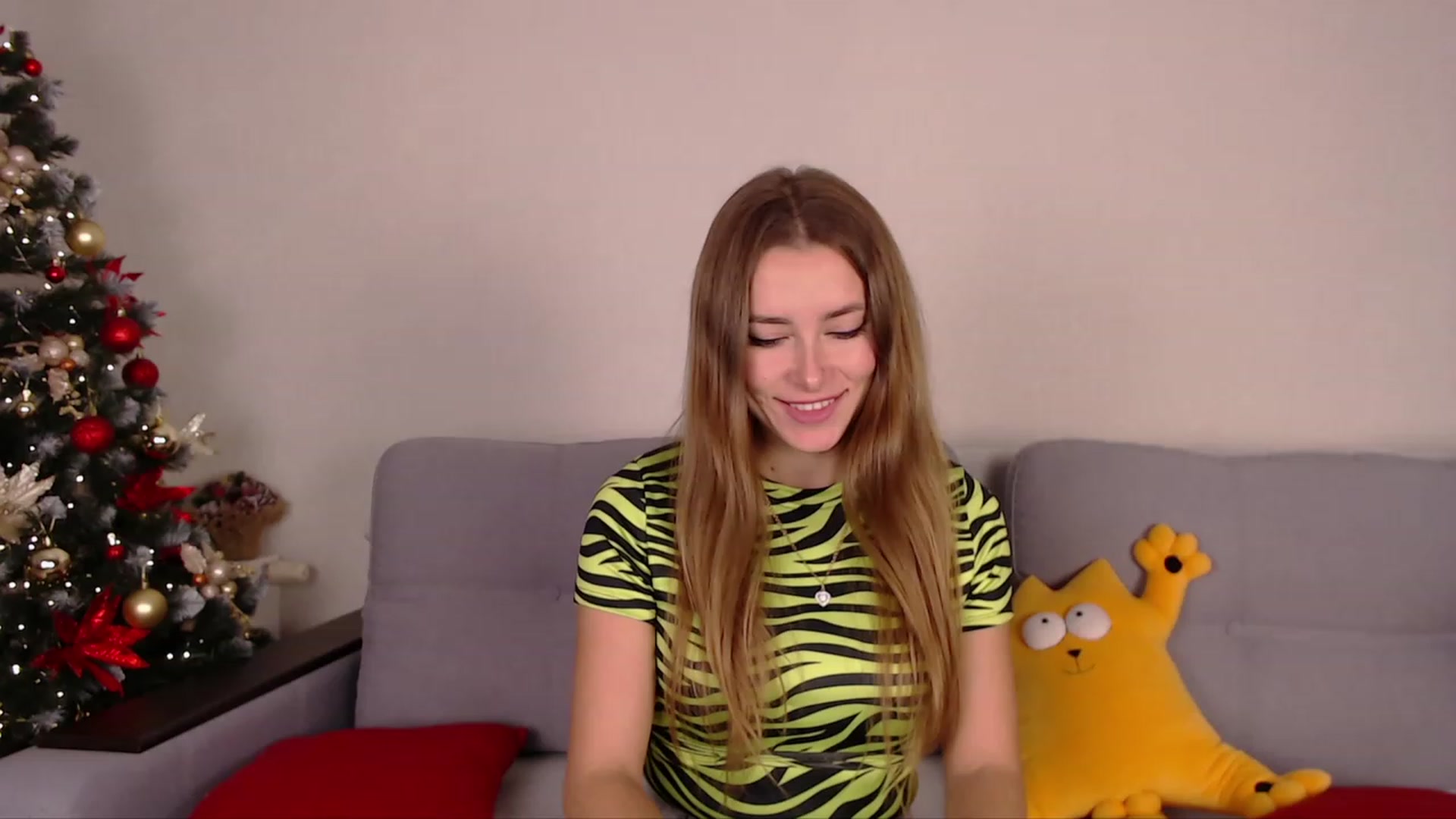 Gallery image thumbnail from SimonsWife's myfreecams stream on, 12/11/2022, 16:04 image 1 of 20
