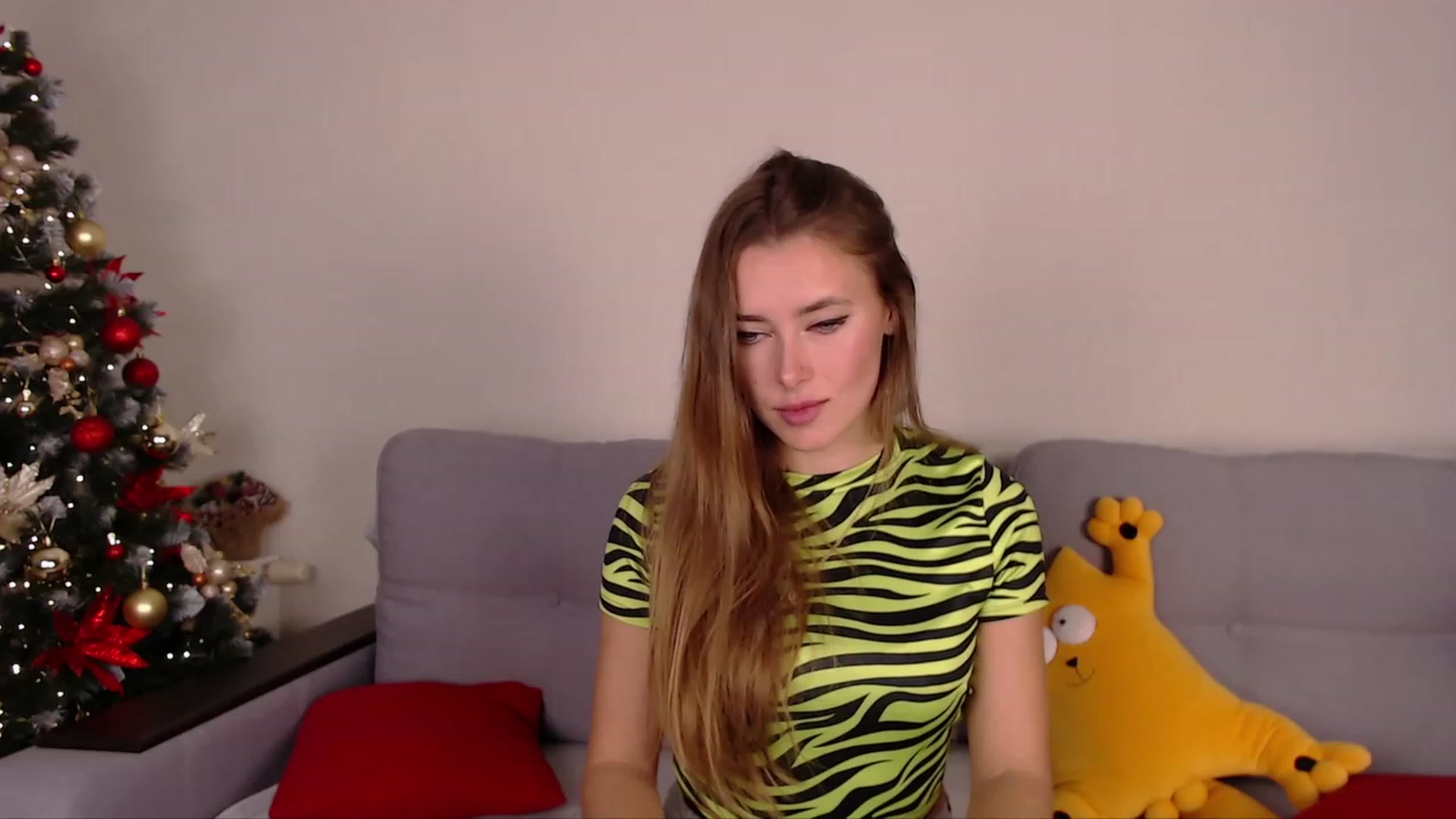 Gallery image thumbnail from SimonsWife's myfreecams stream on, 12/11/2022, 16:04 image 11 of 20