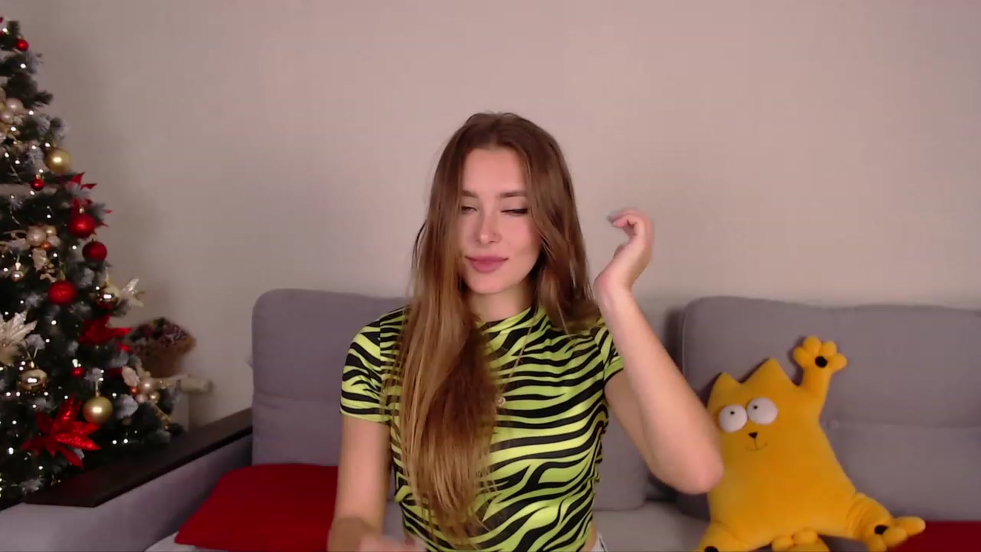 Gallery image thumbnail from SimonsWife's myfreecams stream on, 12/11/2022, 16:04 image 15 of 20