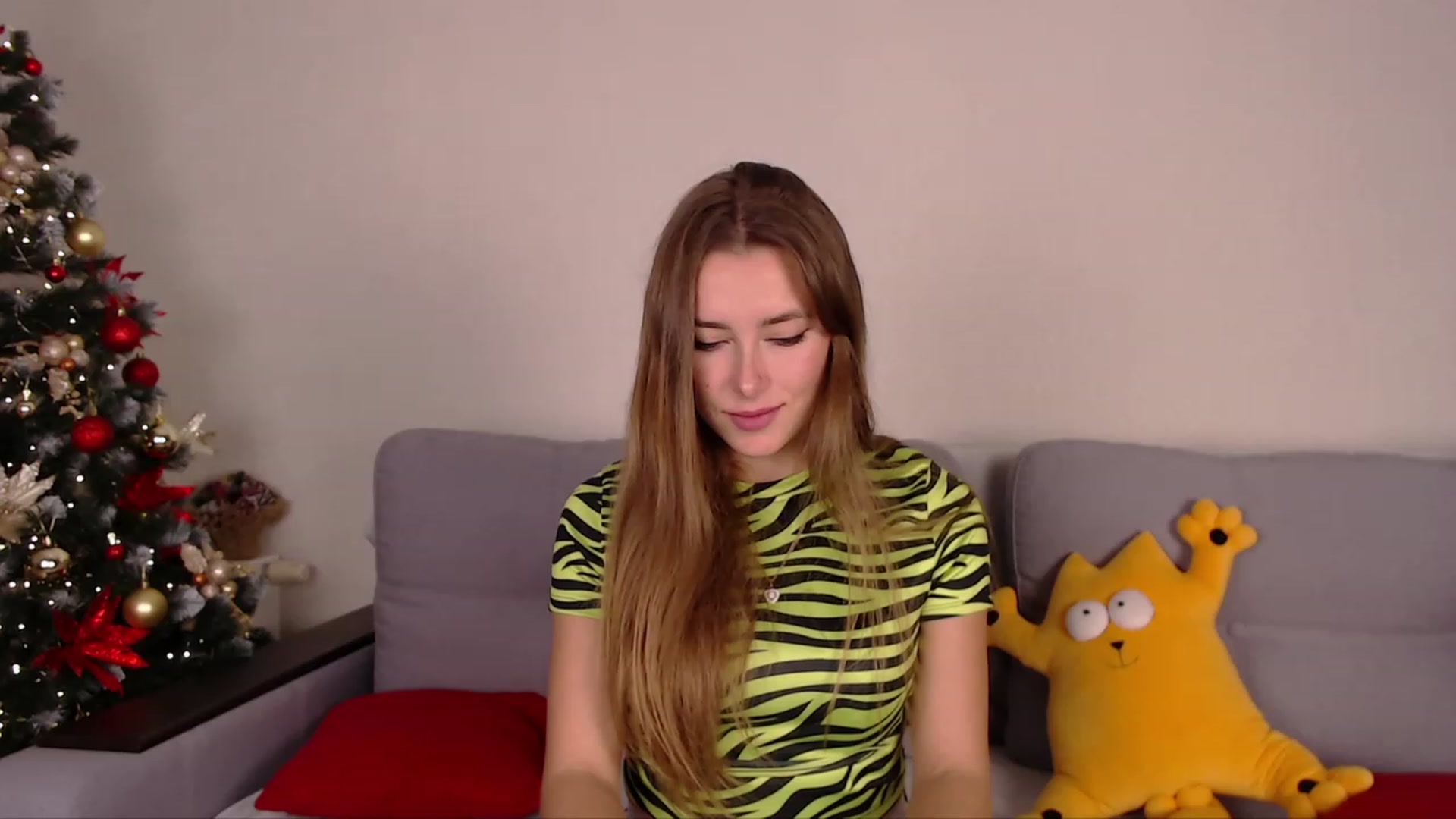 Gallery image thumbnail from SimonsWife's myfreecams stream on, 12/11/2022, 16:04 image 17 of 20
