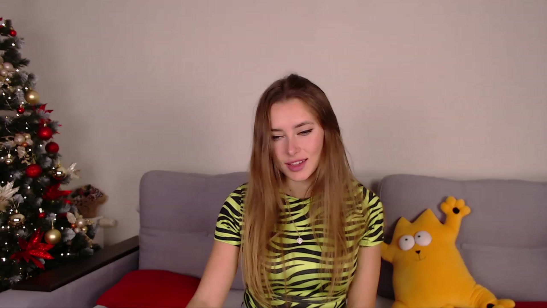 Gallery image thumbnail from SimonsWife's myfreecams stream on, 12/11/2022, 16:42 image 8 of 20