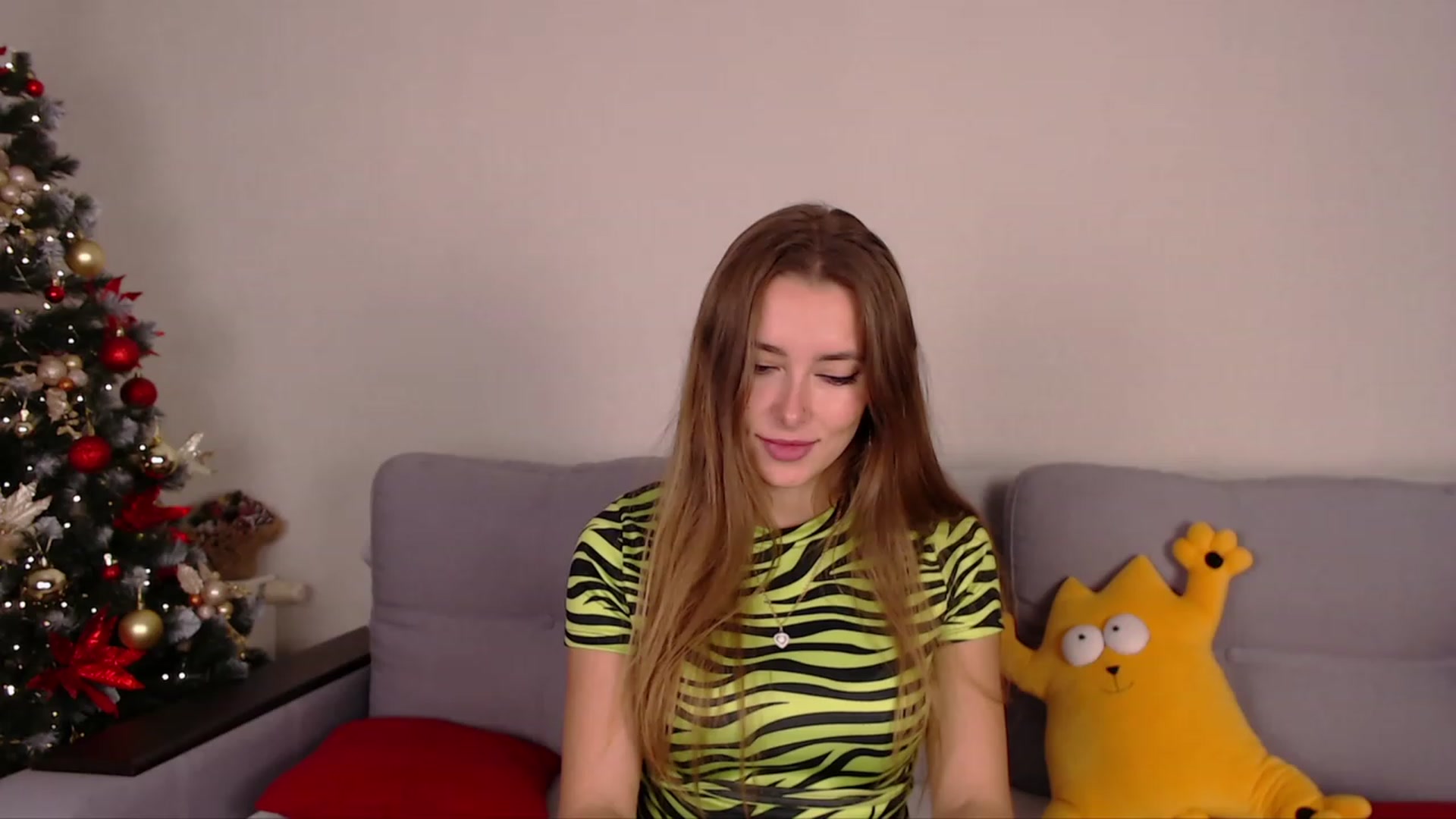 Gallery image thumbnail from SimonsWife's myfreecams stream on, 12/11/2022, 16:42 image 12 of 20