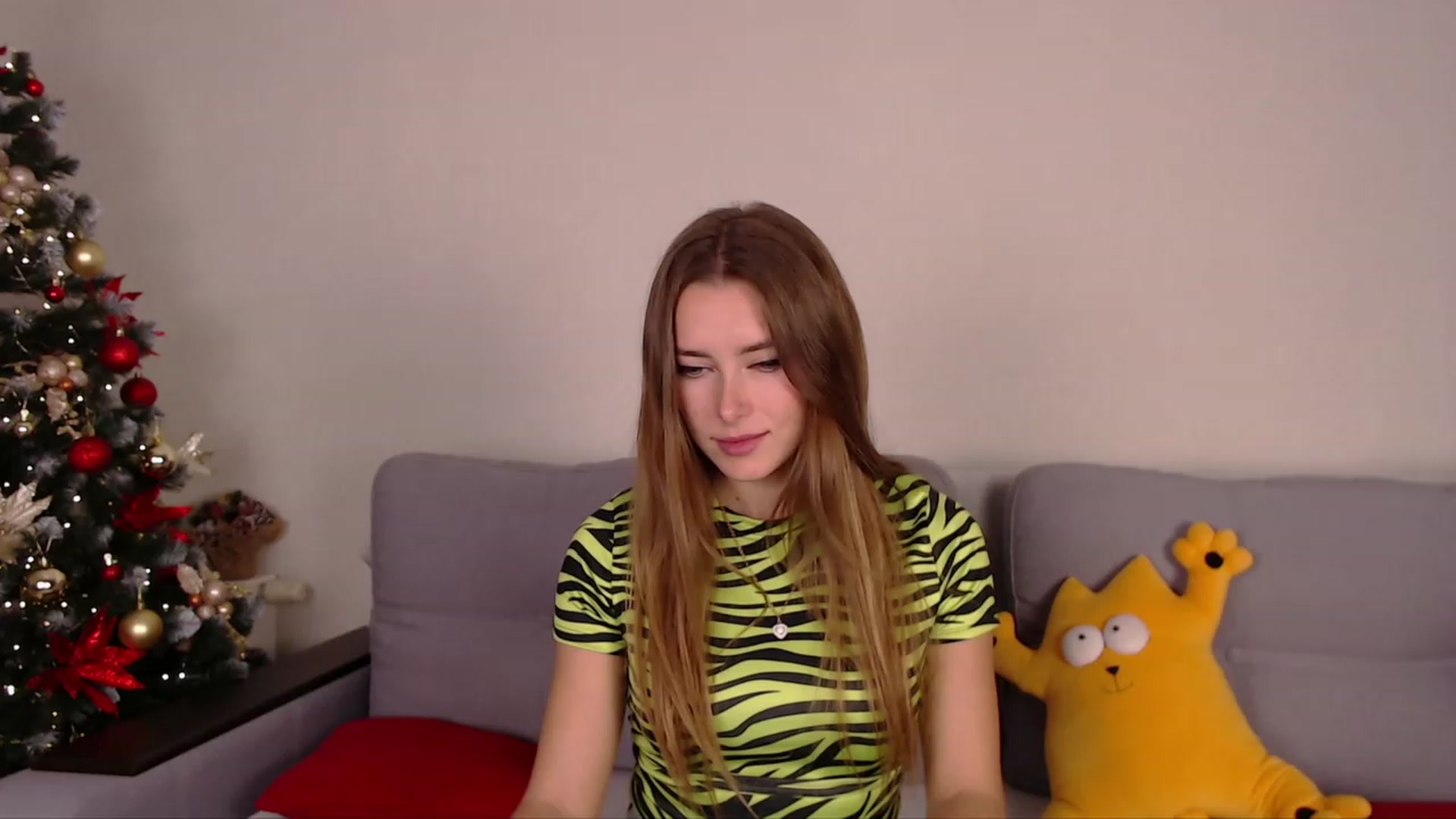 Gallery image thumbnail from SimonsWife's myfreecams stream on, 12/11/2022, 16:42 image 3 of 20