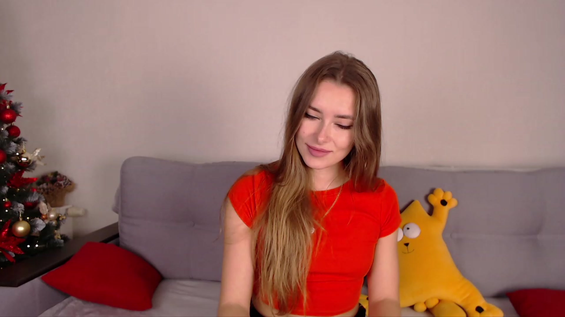 Gallery image thumbnail from SimonsWife's myfreecams stream on, 12/25/2022, 19:12 image 20 of 20