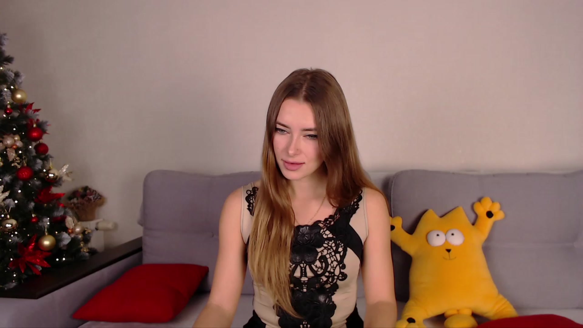 Gallery image thumbnail from SimonsWife's myfreecams stream on, 12/26/2022, 16:13 image 3 of 20