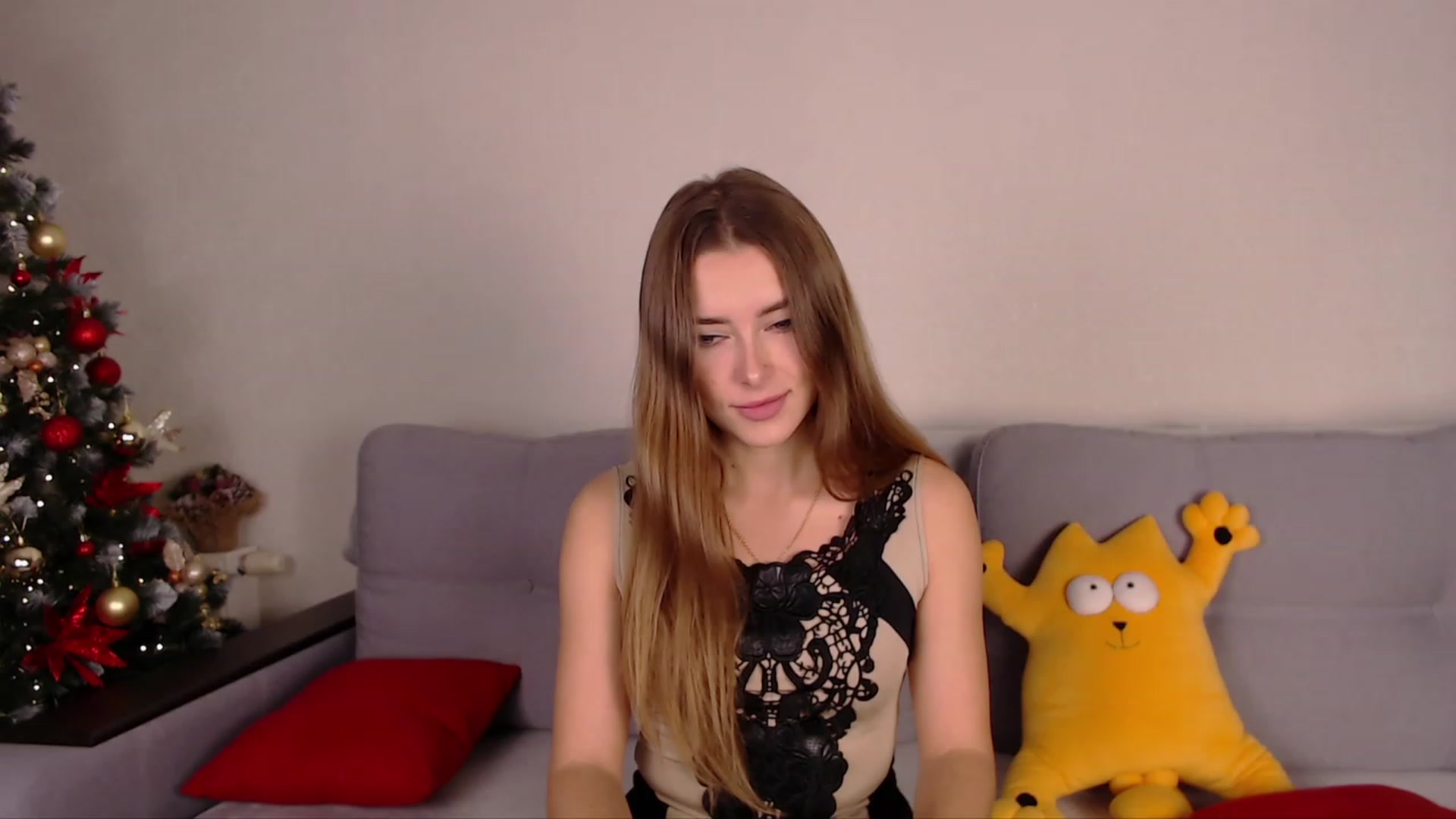 Gallery image thumbnail from SimonsWife's myfreecams stream on, 12/26/2022, 16:13 image 2 of 20