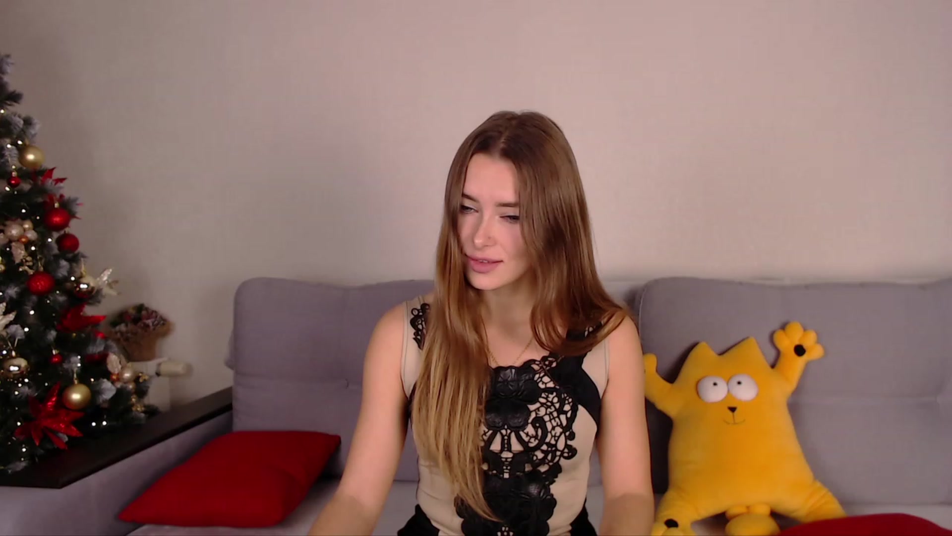 Gallery image thumbnail from SimonsWife's myfreecams stream on, 12/26/2022, 16:13 image 11 of 20