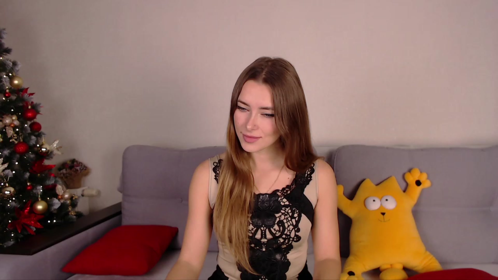 Gallery image thumbnail from SimonsWife's myfreecams stream on, 12/26/2022, 16:13 image 8 of 20