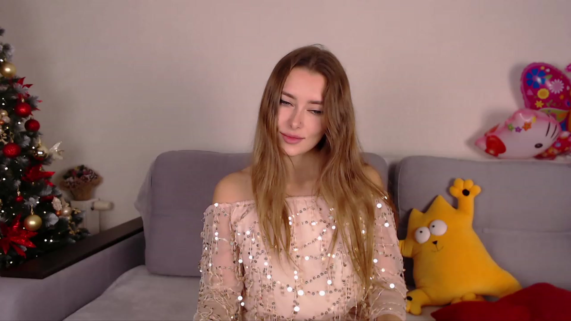 Gallery image thumbnail from SimonsWife's myfreecams stream on, 01/04/2023, 17:39 image 7 of 20
