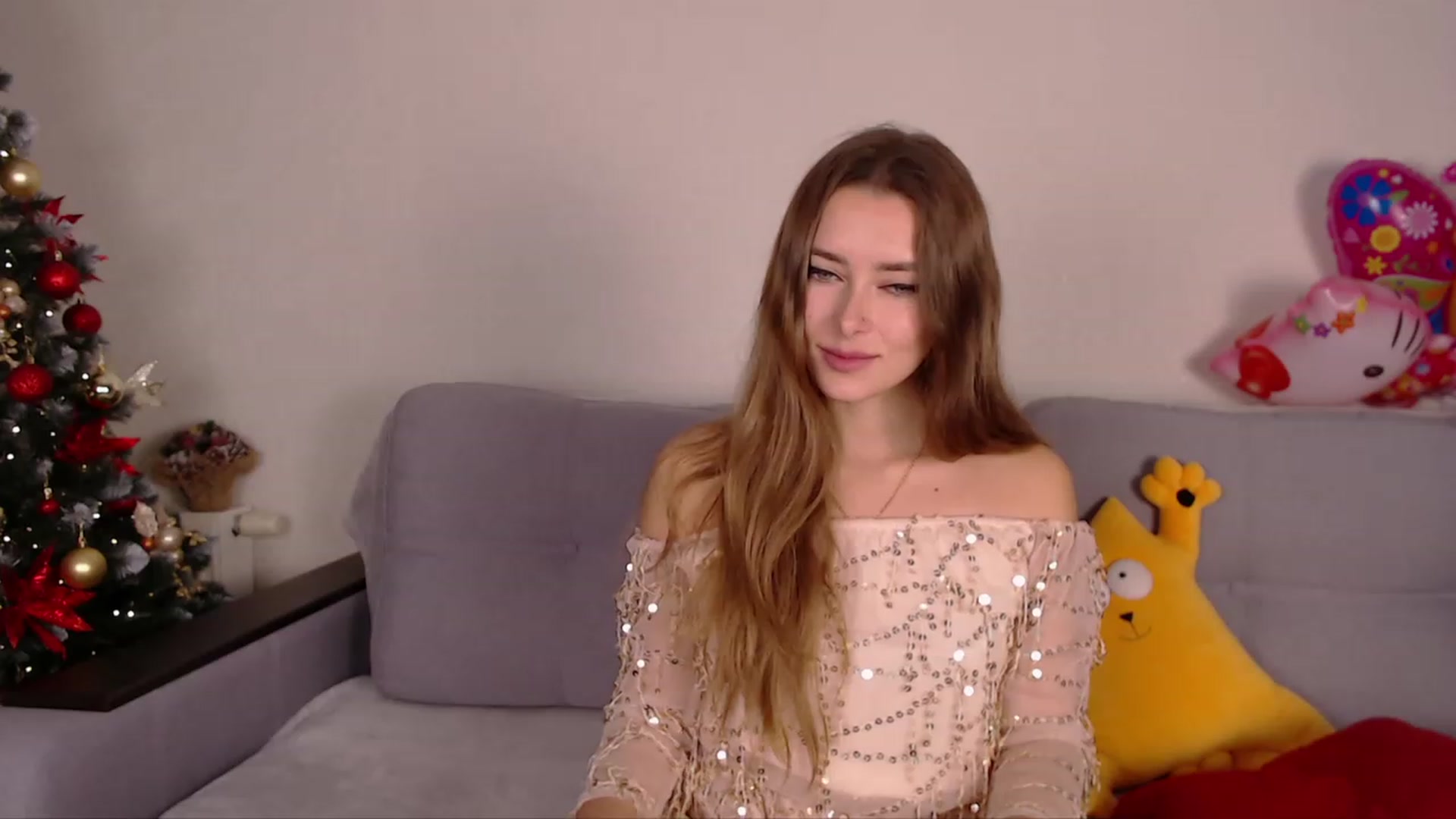 Gallery image thumbnail from SimonsWife's myfreecams stream on, 01/04/2023, 17:39 image 15 of 20