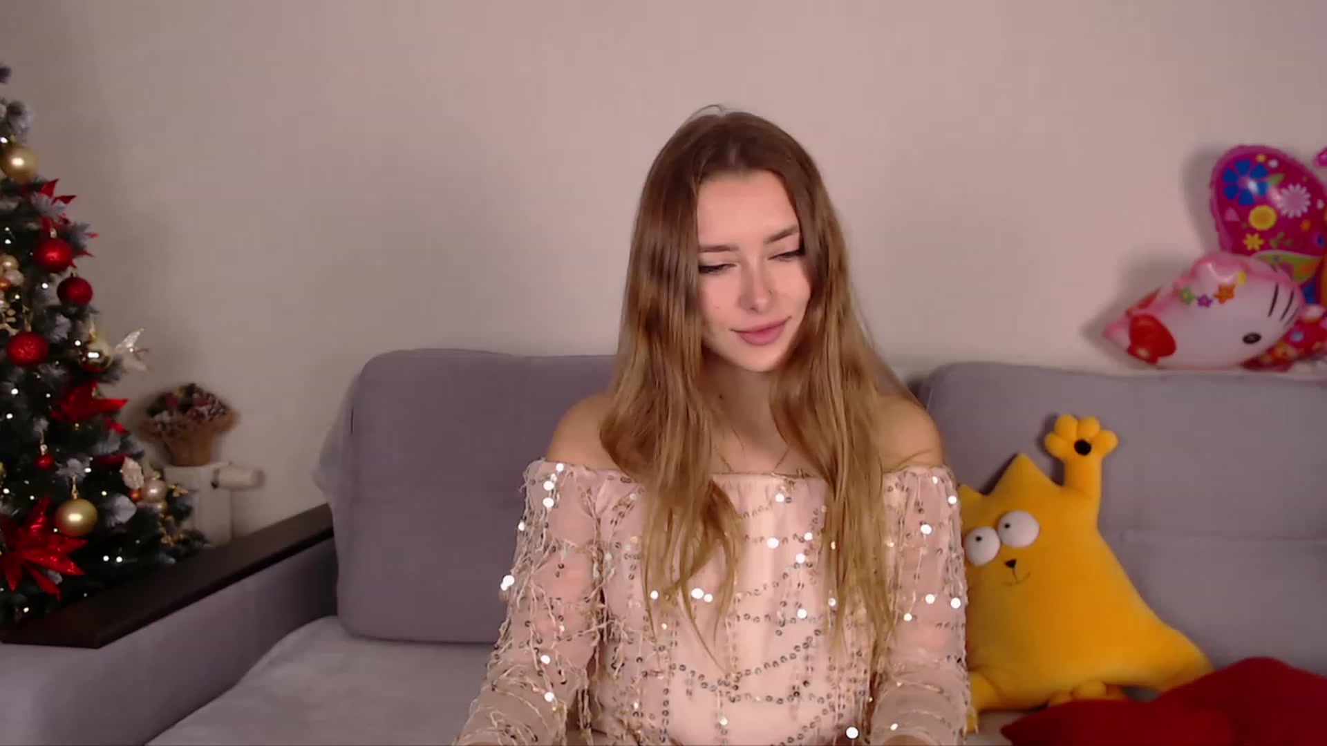 Gallery image thumbnail from SimonsWife's myfreecams stream on, 01/04/2023, 17:39 image 9 of 20