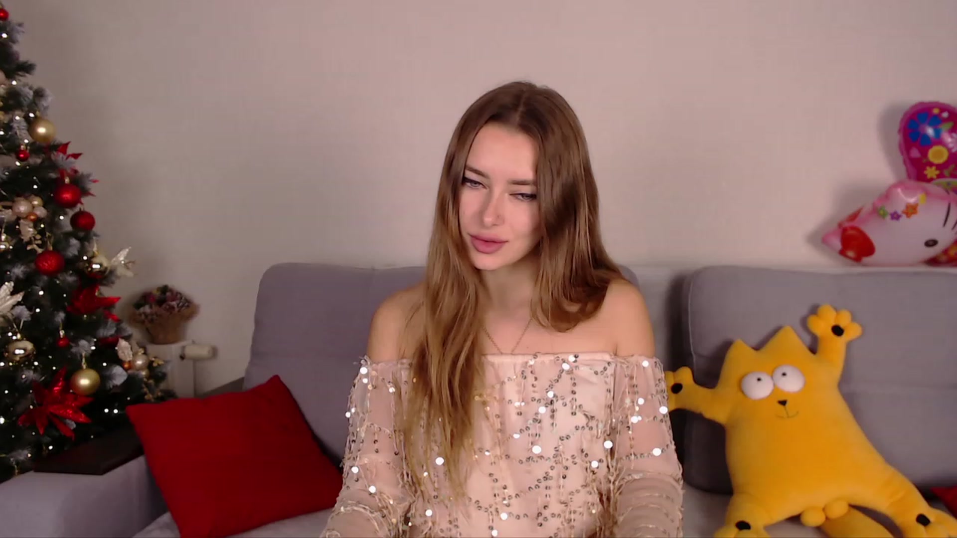 Gallery image thumbnail from SimonsWife's myfreecams stream on, 01/04/2023, 19:13 image 3 of 20