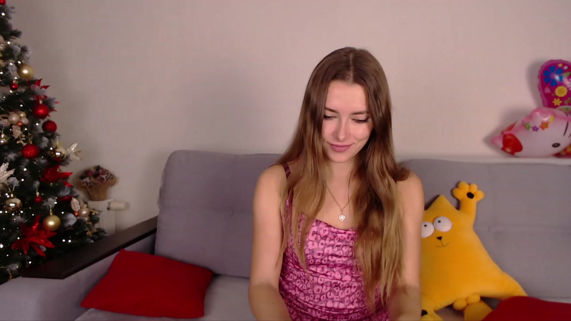 Gallery image thumbnail from SimonsWife's myfreecams stream on, 01/05/2023, 15:42 image 4 of 20