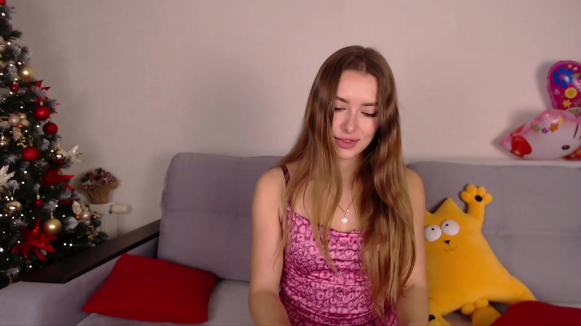 Gallery image thumbnail from SimonsWife's myfreecams stream on, 01/05/2023, 15:42 image 5 of 20