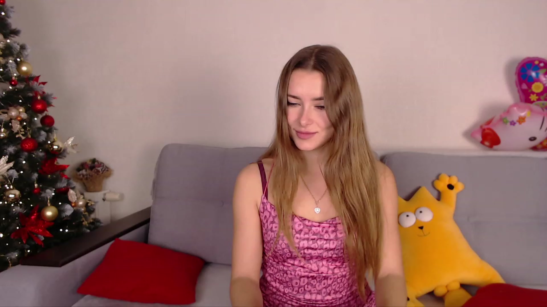 Gallery image thumbnail from SimonsWife's myfreecams stream on, 01/05/2023, 15:42 image 19 of 20