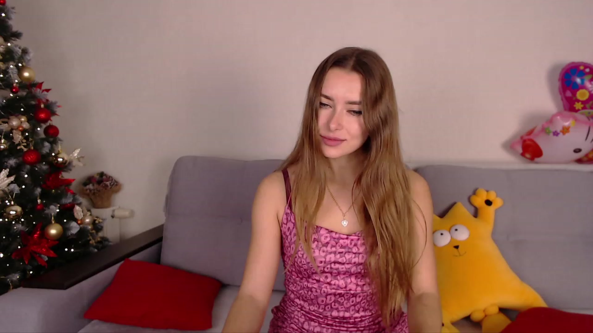 Gallery image thumbnail from SimonsWife's myfreecams stream on, 01/05/2023, 15:42 image 9 of 20