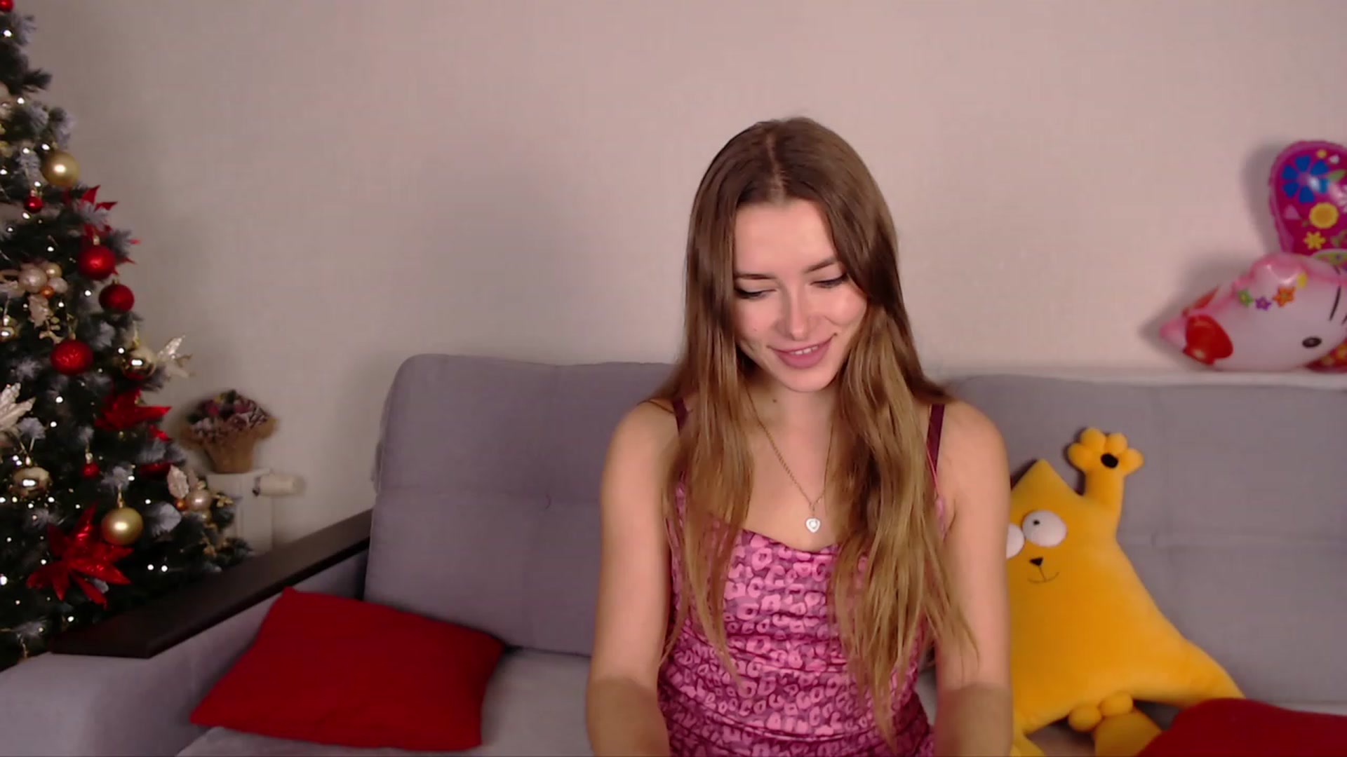 Gallery image thumbnail from SimonsWife's myfreecams stream on, 01/05/2023, 15:42 image 3 of 20