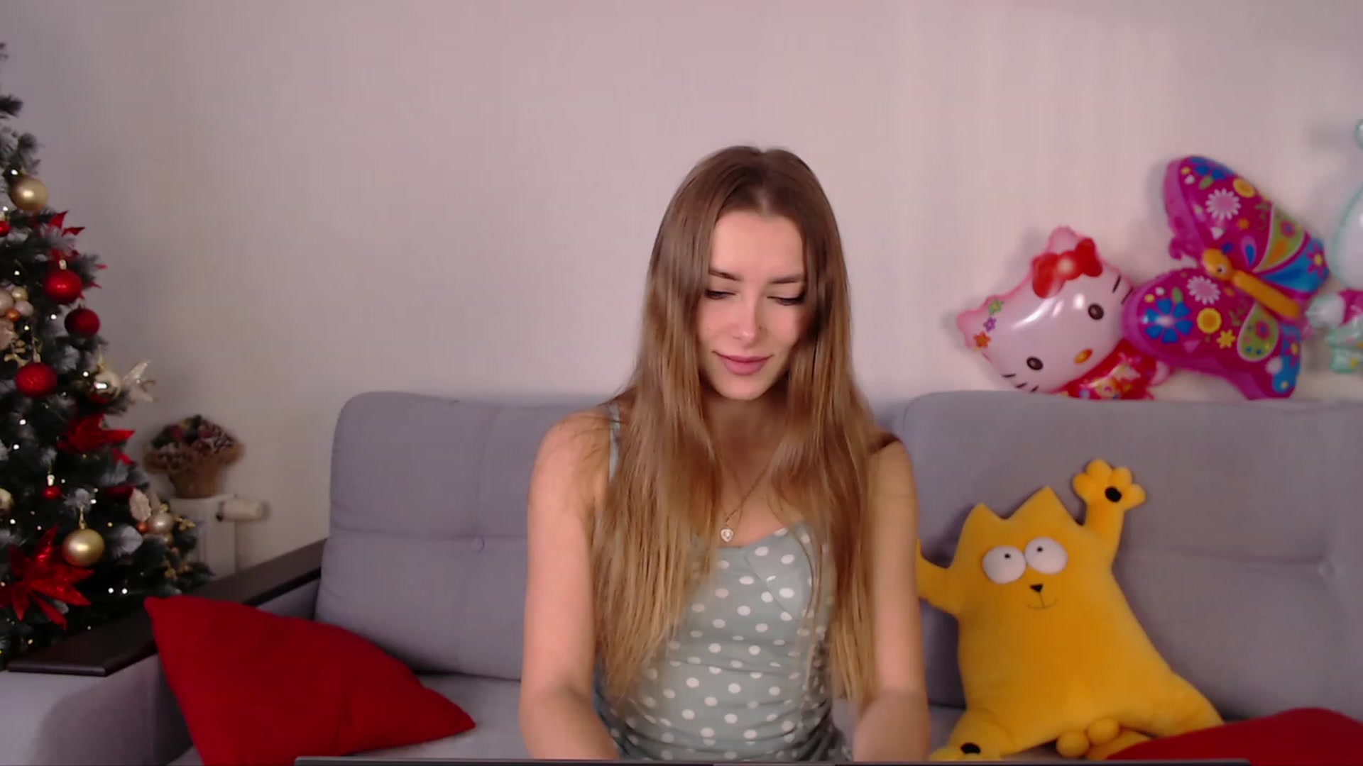 Gallery image thumbnail from SimonsWife's myfreecams stream on, 01/08/2023, 13:57 image 2 of 20