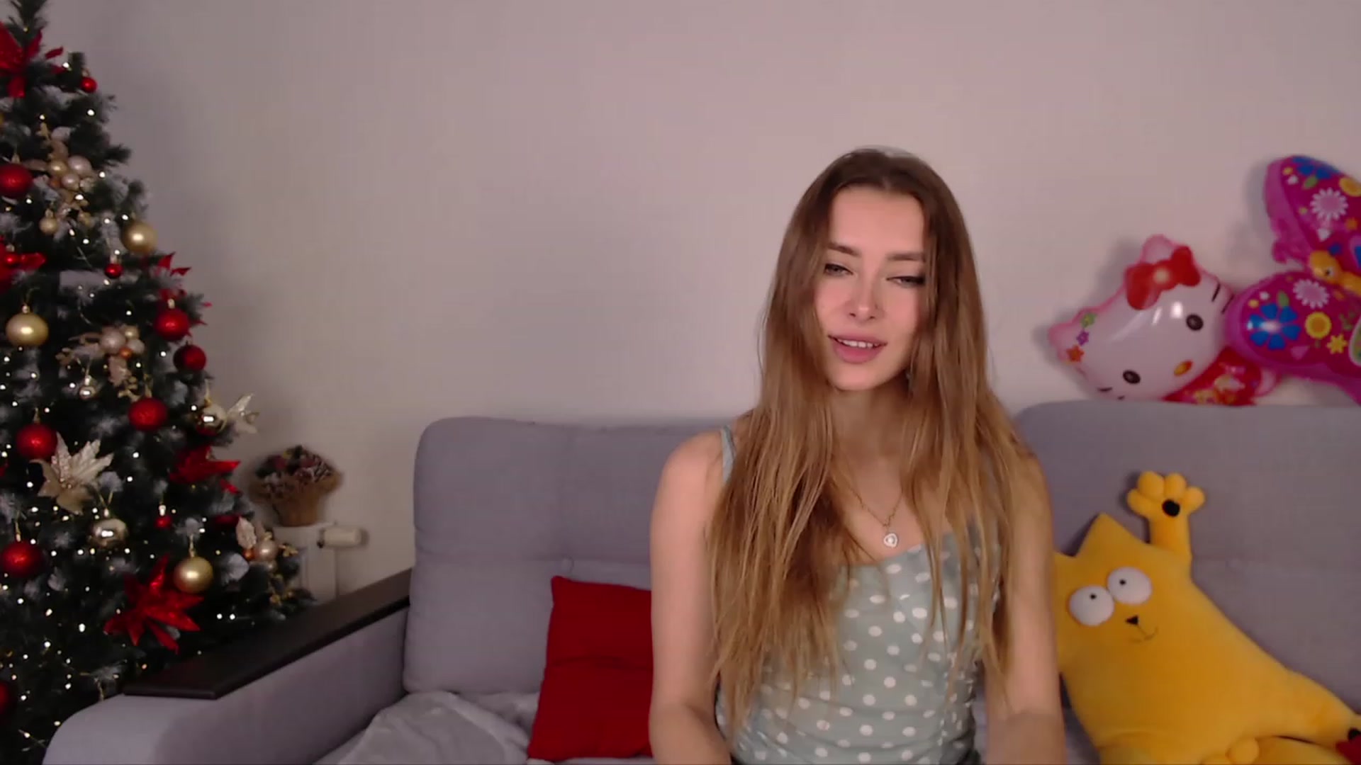 Gallery image thumbnail from SimonsWife's myfreecams stream on, 01/08/2023, 13:57 image 15 of 20