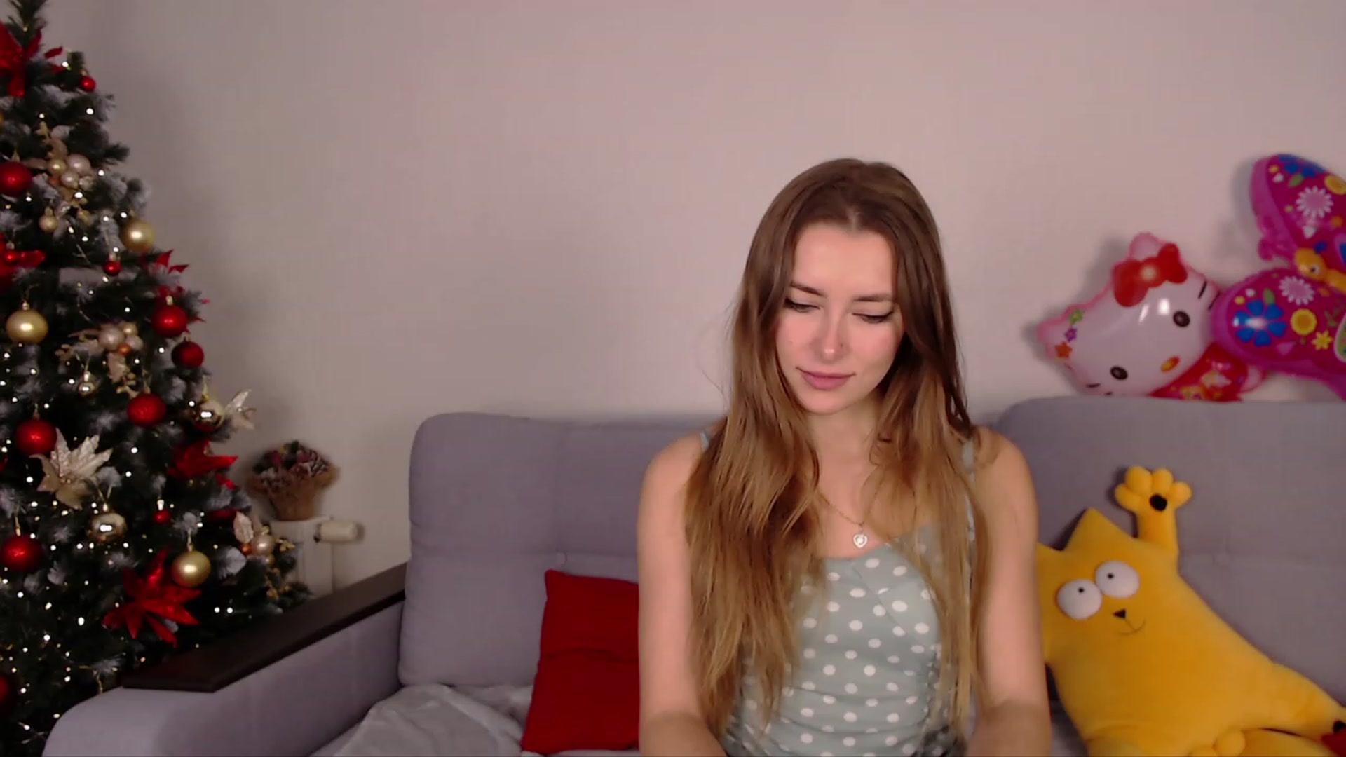 Gallery image thumbnail from SimonsWife's myfreecams stream on, 01/08/2023, 13:57 image 20 of 20