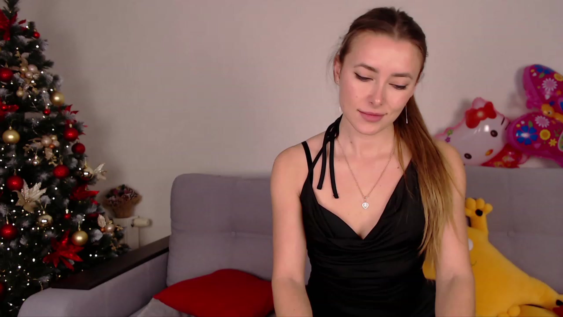Gallery image thumbnail from SimonsWife's myfreecams stream on, 01/08/2023, 14:20 image 9 of 20