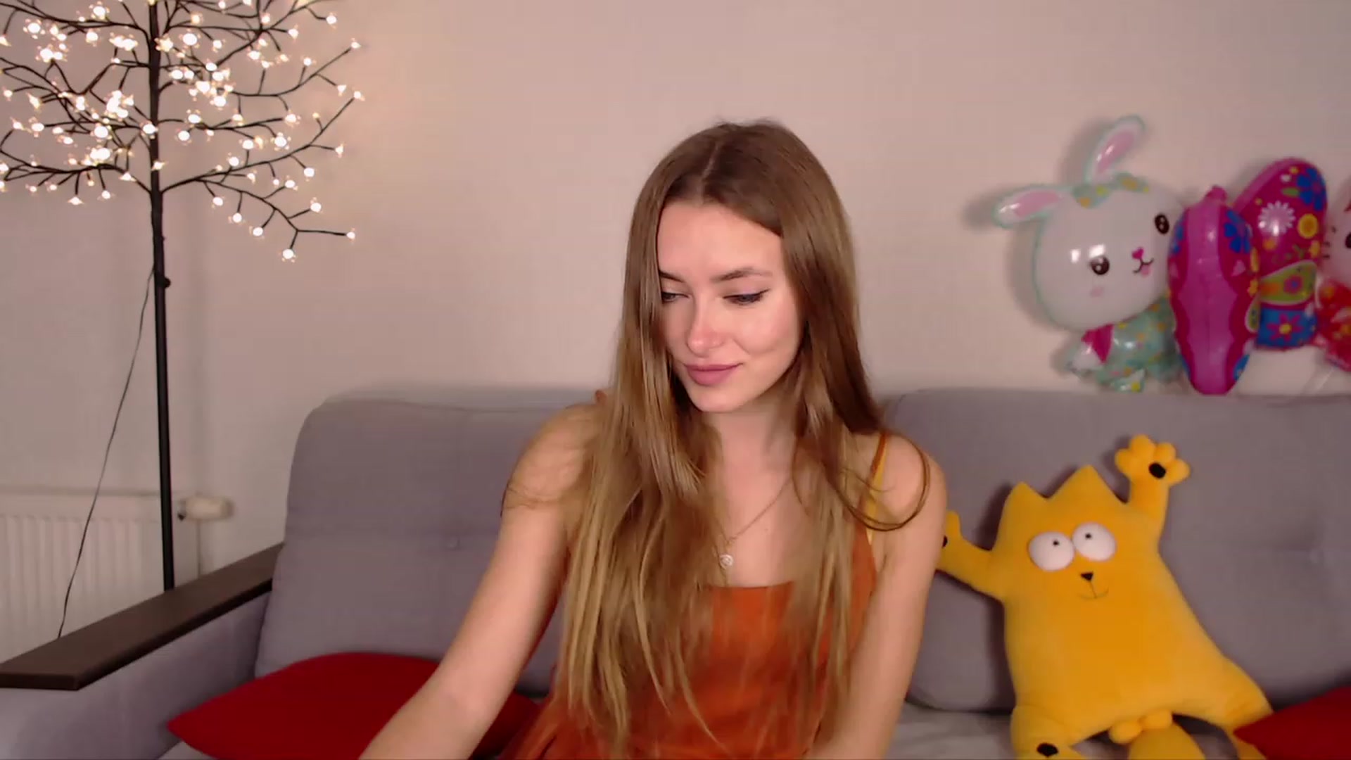 Gallery image thumbnail from SimonsWife's myfreecams stream on, 01/09/2023, 17:06 image 8 of 20