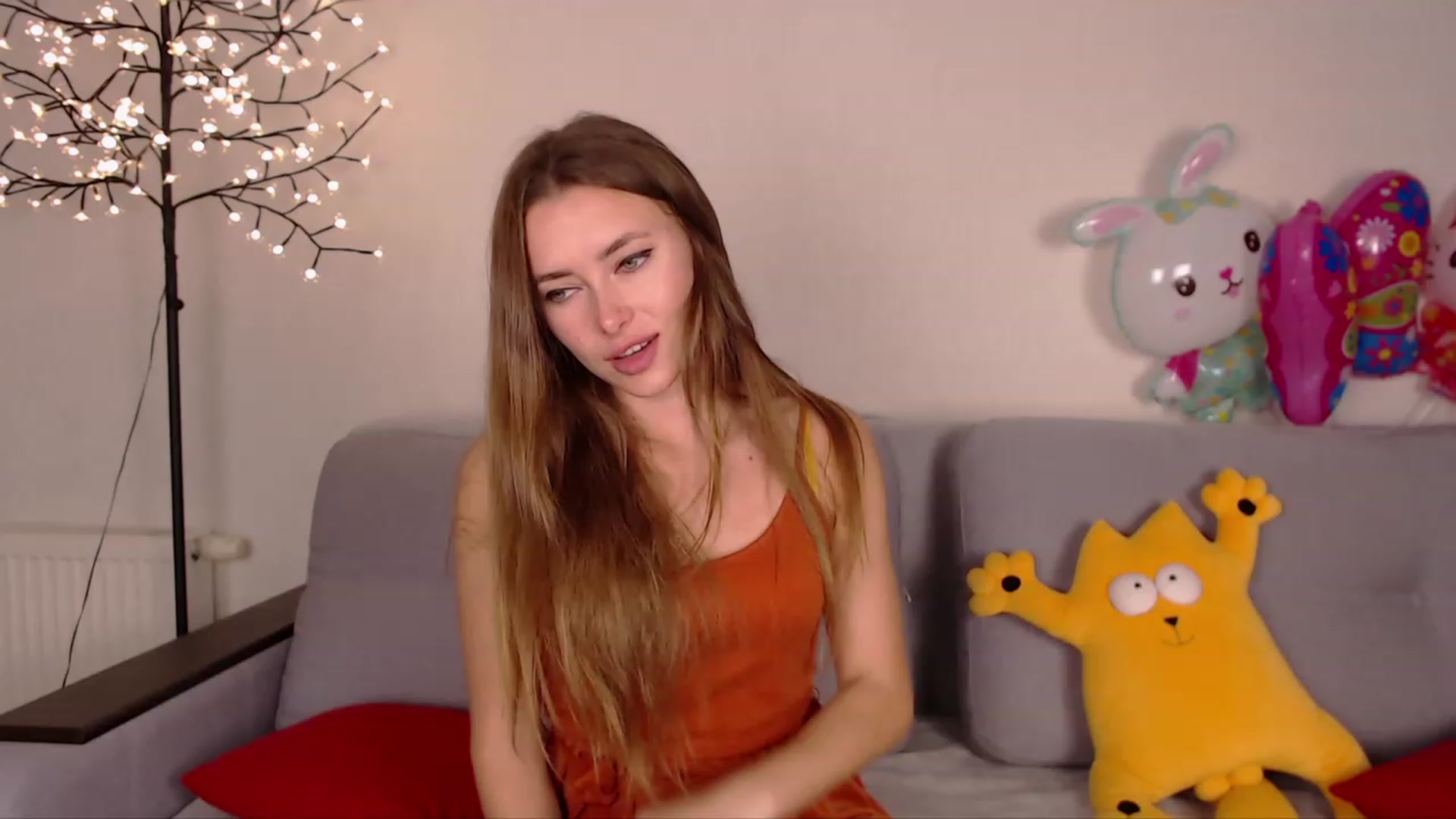Gallery image thumbnail from SimonsWife's myfreecams stream on, 01/09/2023, 17:06 image 10 of 20