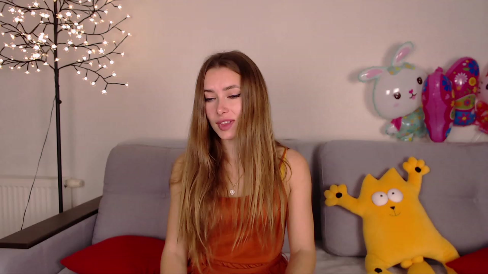 Gallery image thumbnail from SimonsWife's myfreecams stream on, 01/09/2023, 17:06 image 5 of 20
