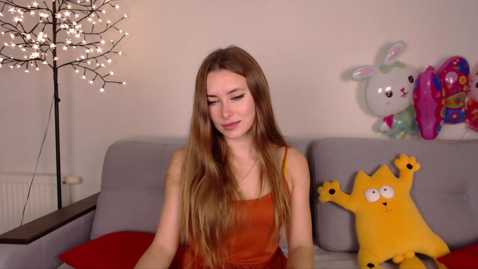 Gallery image thumbnail from SimonsWife's myfreecams stream on, 01/09/2023, 17:06 image 13 of 20