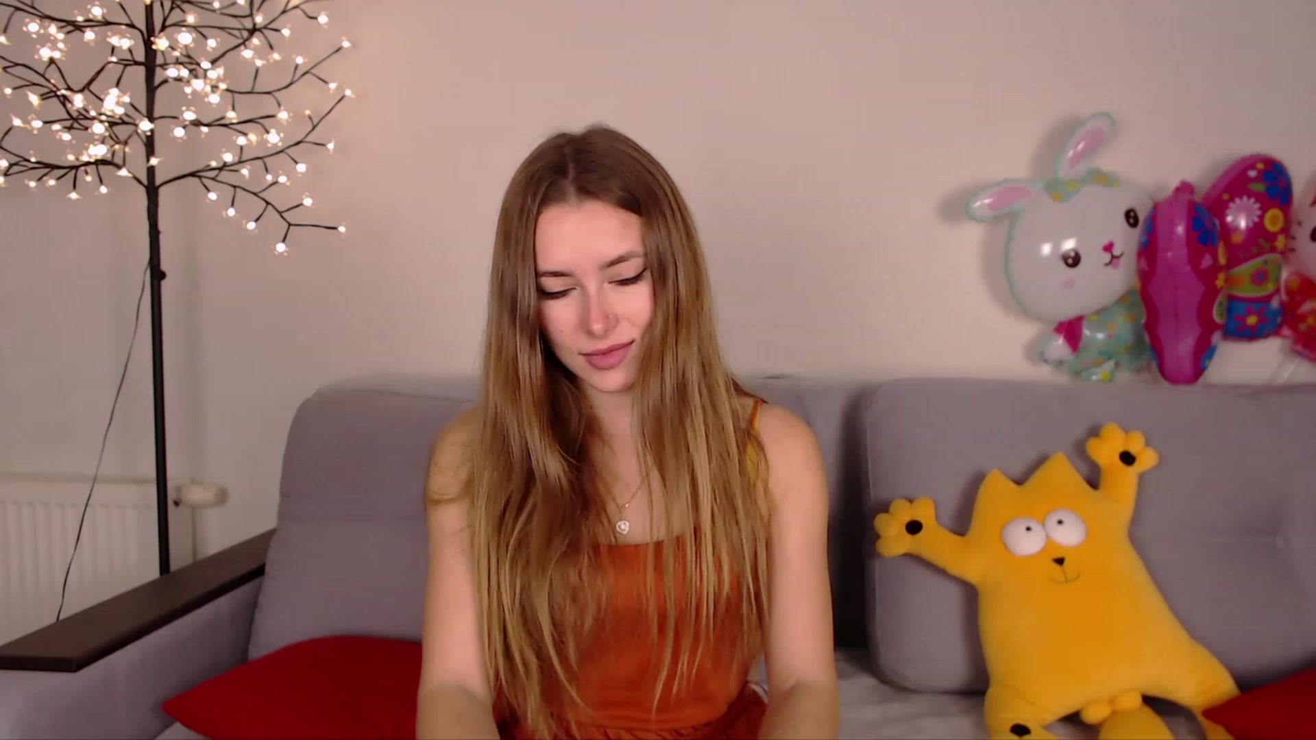 Gallery image thumbnail from SimonsWife's myfreecams stream on, 01/09/2023, 17:06 image 4 of 20