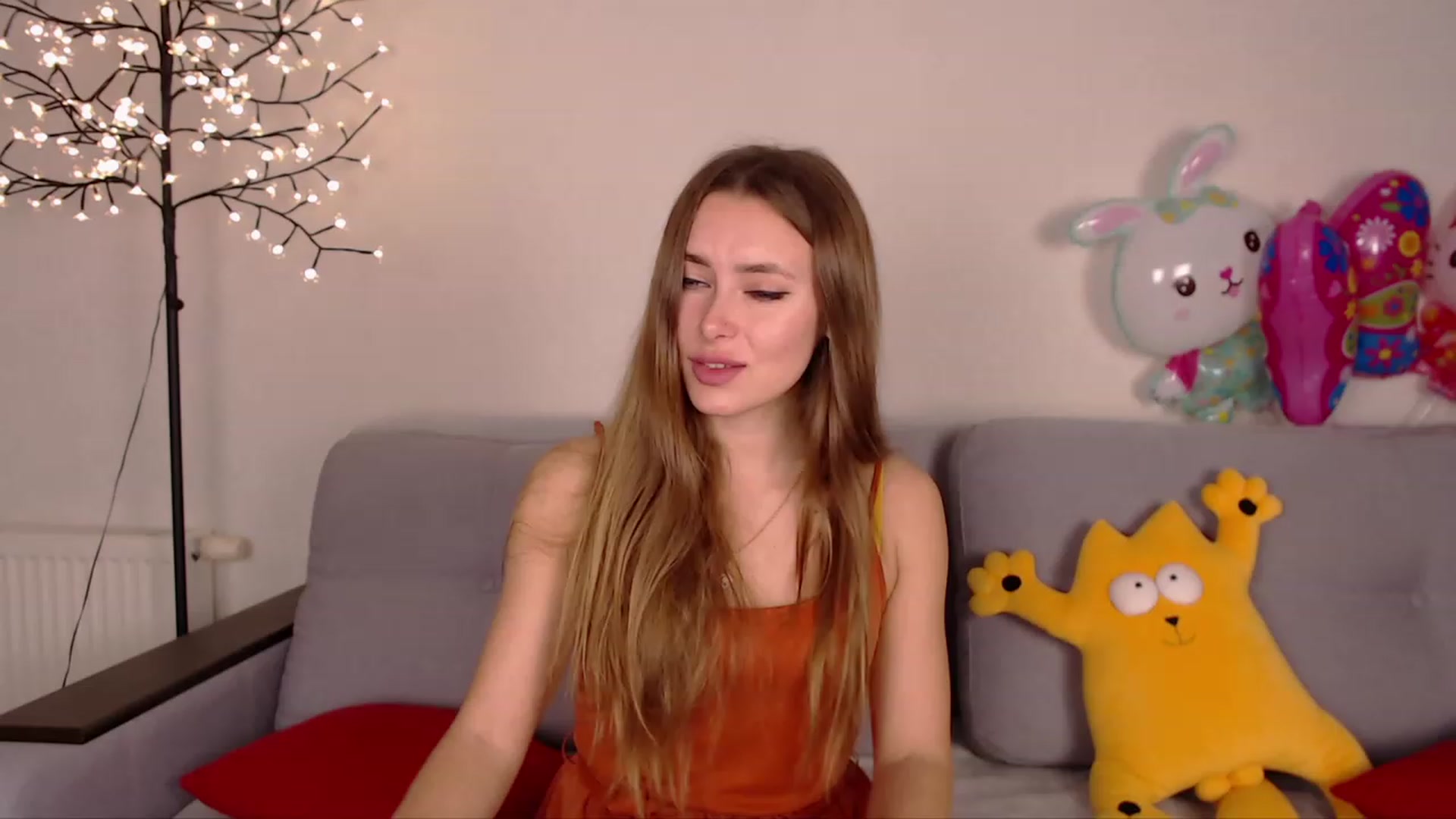 Gallery image thumbnail from SimonsWife's myfreecams stream on, 01/09/2023, 17:06 image 16 of 20