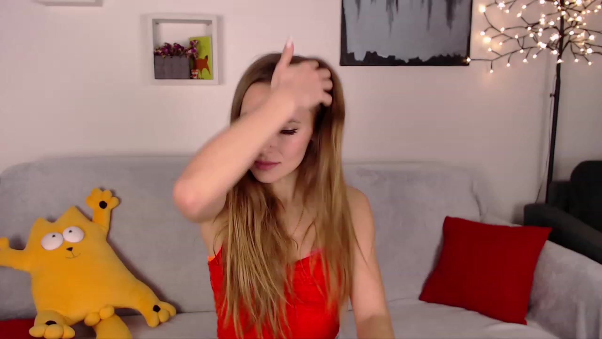 Gallery image thumbnail from SimonsWife's myfreecams stream on, 01/25/2023, 14:59 image 4 of 20