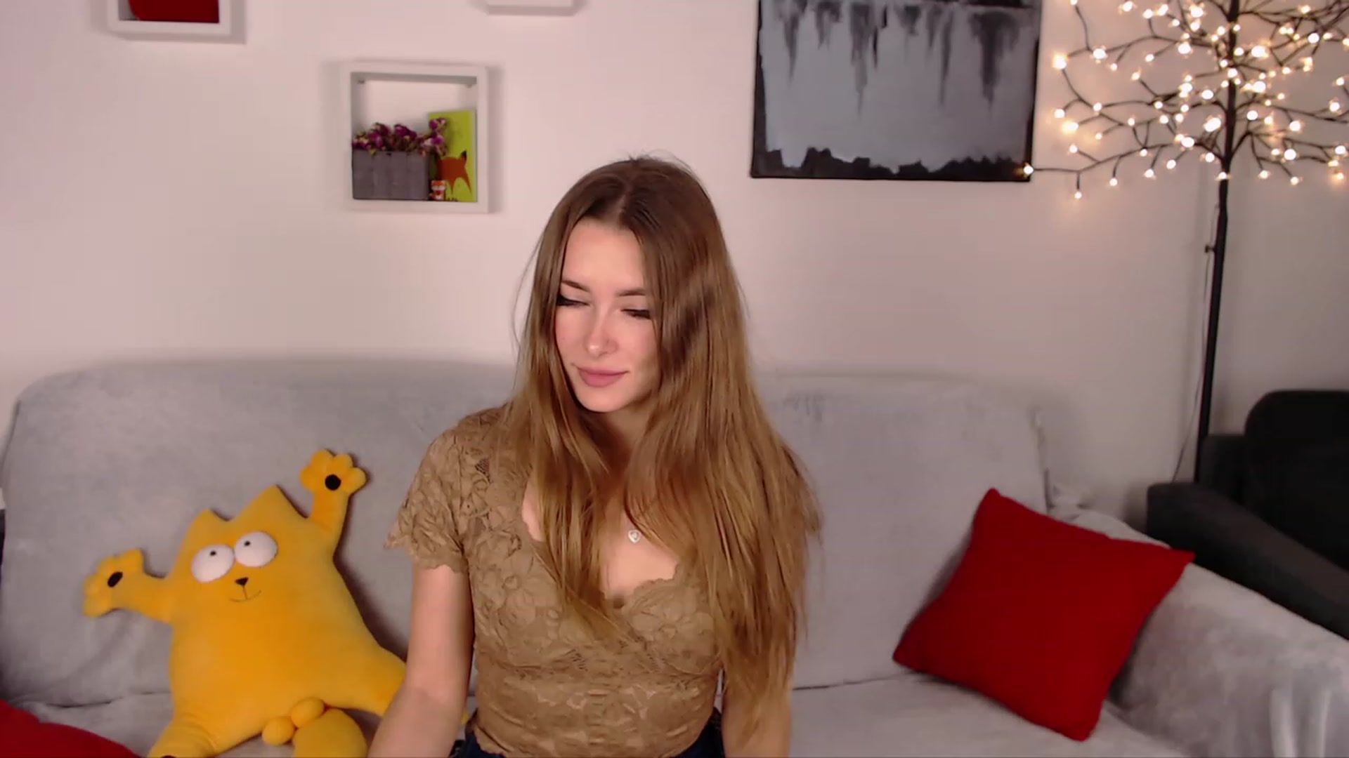 Gallery image thumbnail from SimonsWife's myfreecams stream on, 01/26/2023, 18:15 image 5 of 20