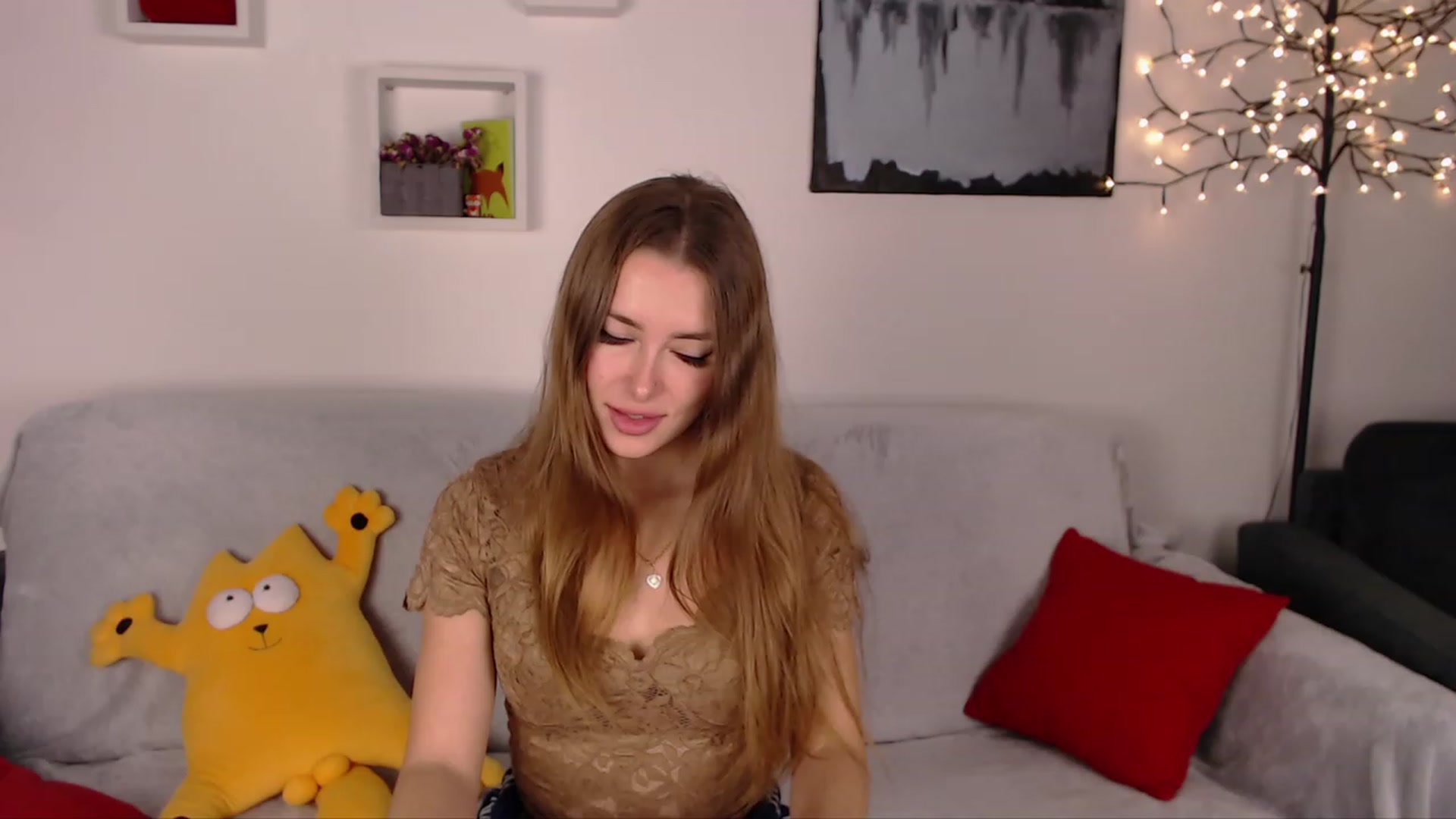 Gallery image thumbnail from SimonsWife's myfreecams stream on, 01/26/2023, 18:15 image 6 of 20
