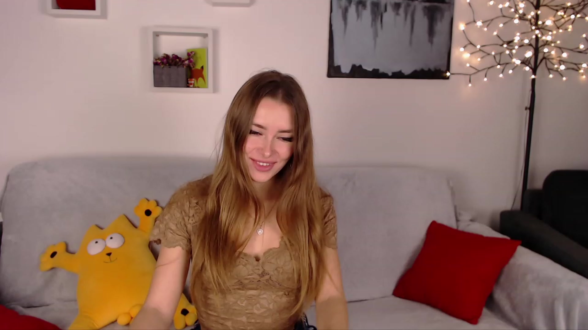 Gallery image thumbnail from SimonsWife's myfreecams stream on, 01/26/2023, 18:15 image 8 of 20