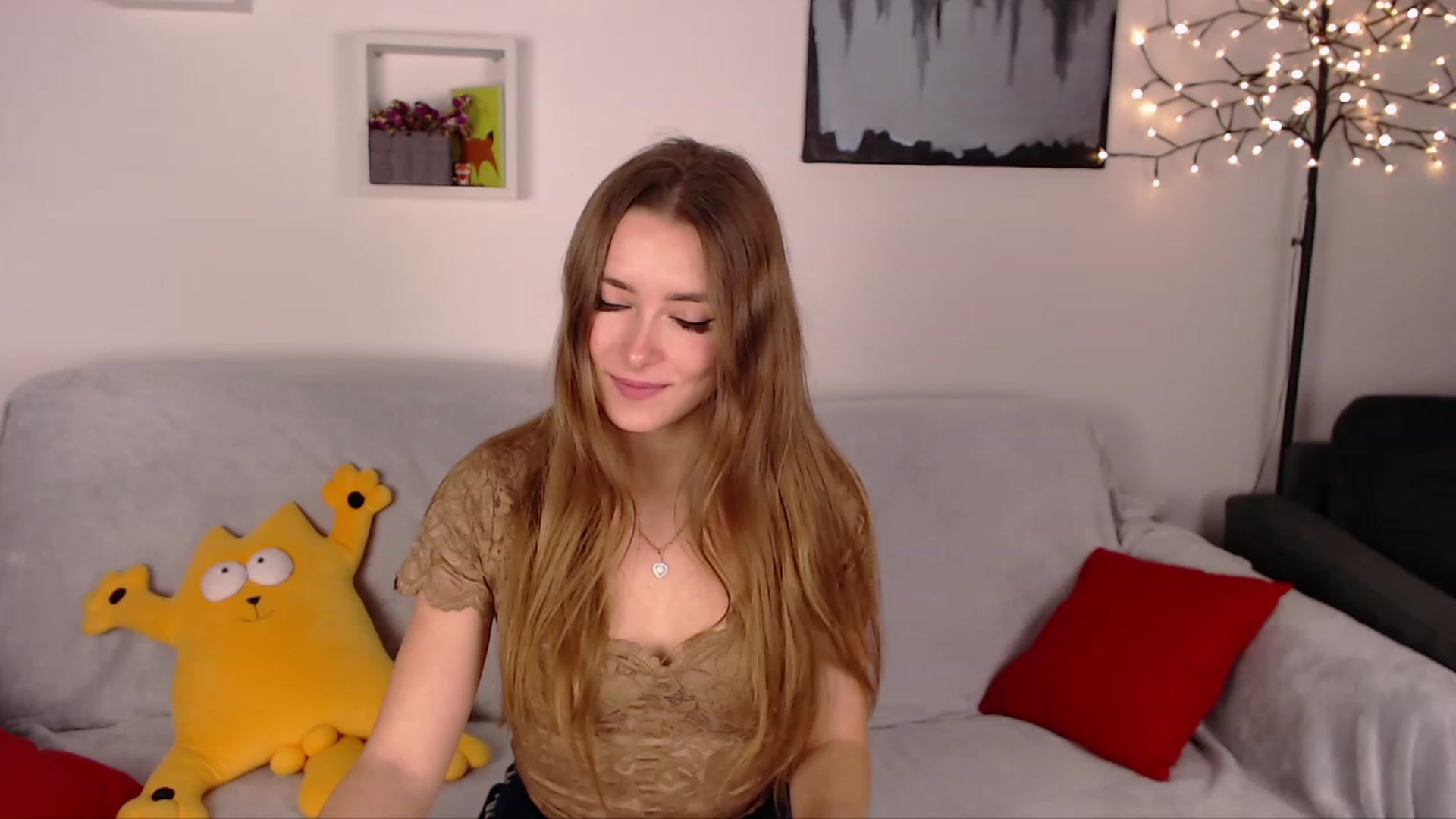 Gallery image thumbnail from SimonsWife's myfreecams stream on, 01/26/2023, 18:15 image 13 of 20