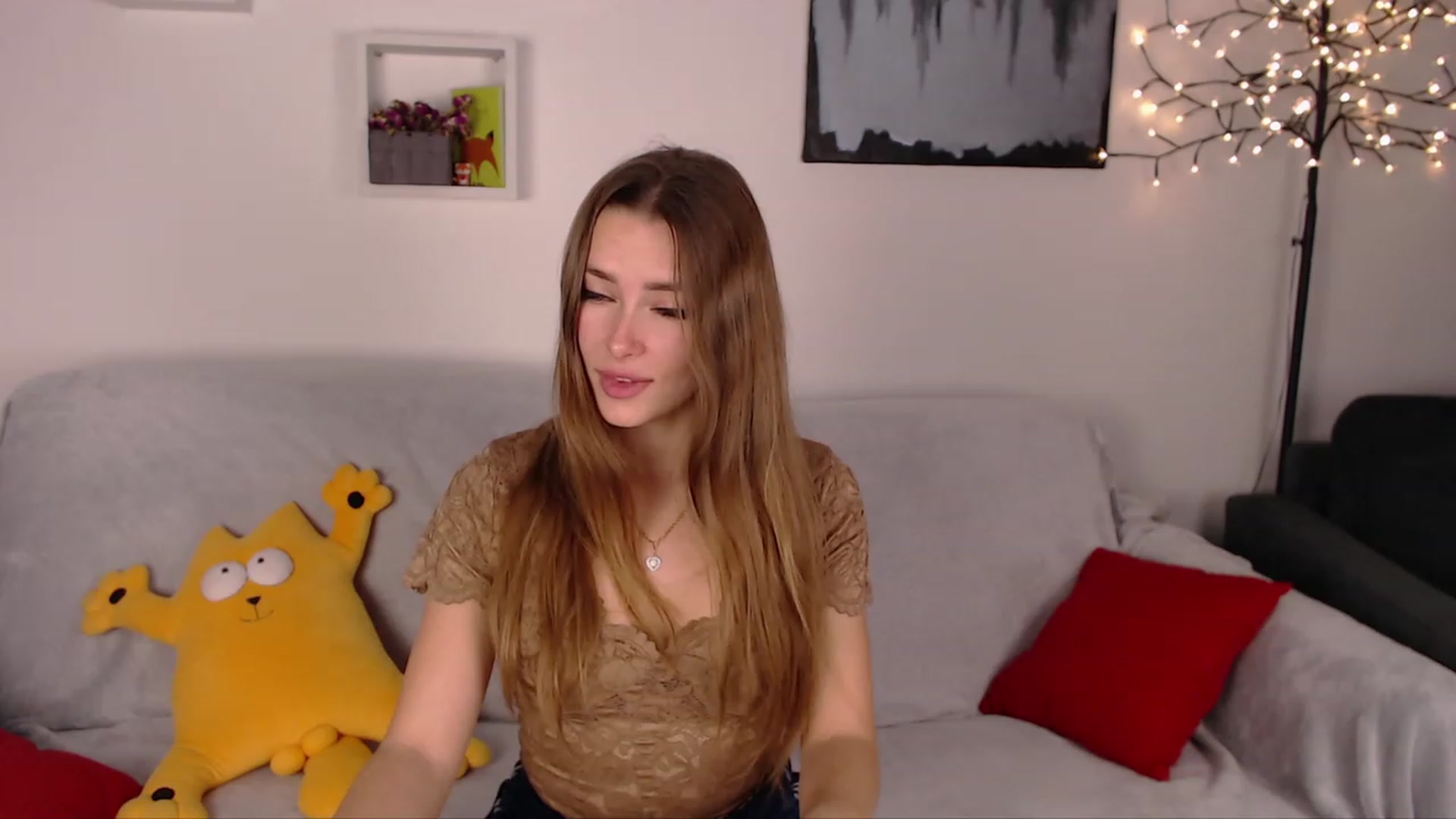Gallery image thumbnail from SimonsWife's myfreecams stream on, 01/26/2023, 18:15 image 18 of 20