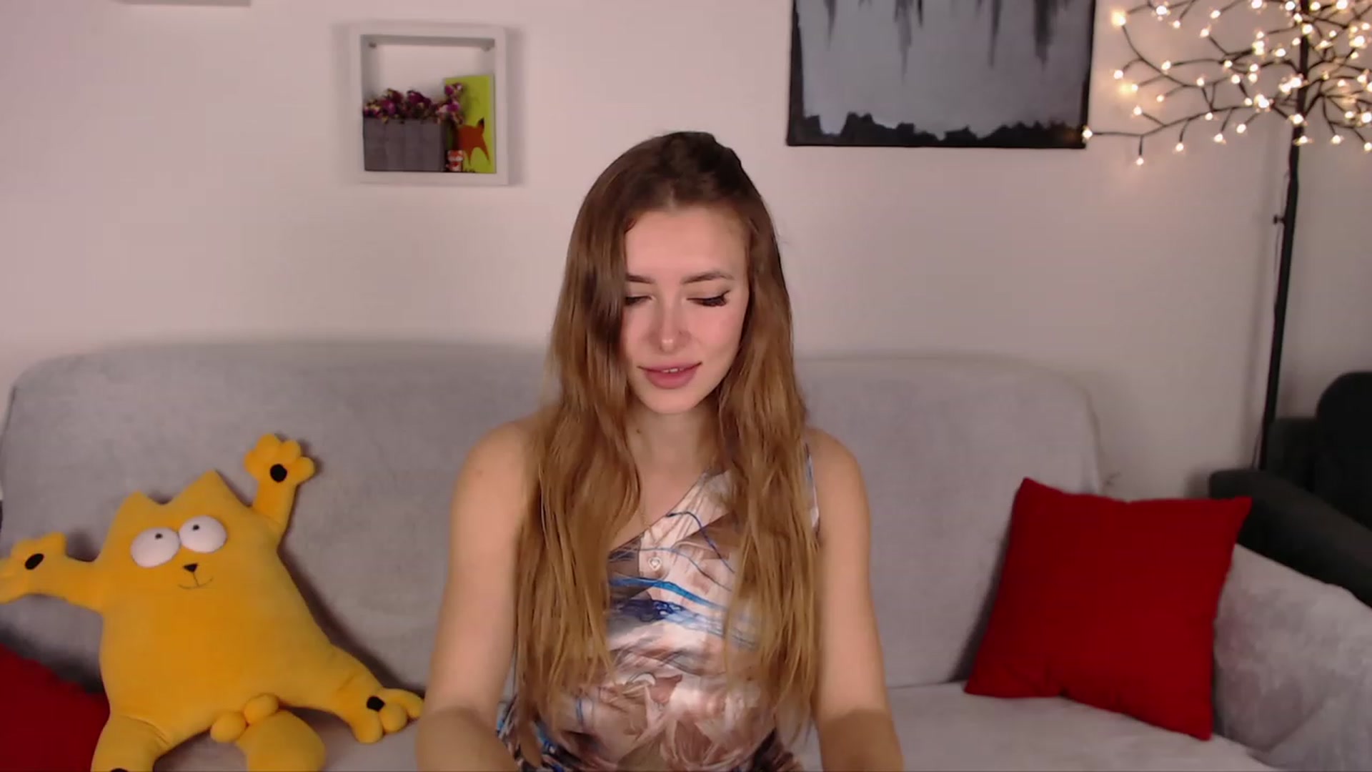Gallery image thumbnail from SimonsWife's myfreecams stream on, 01/29/2023, 16:15 image 11 of 20