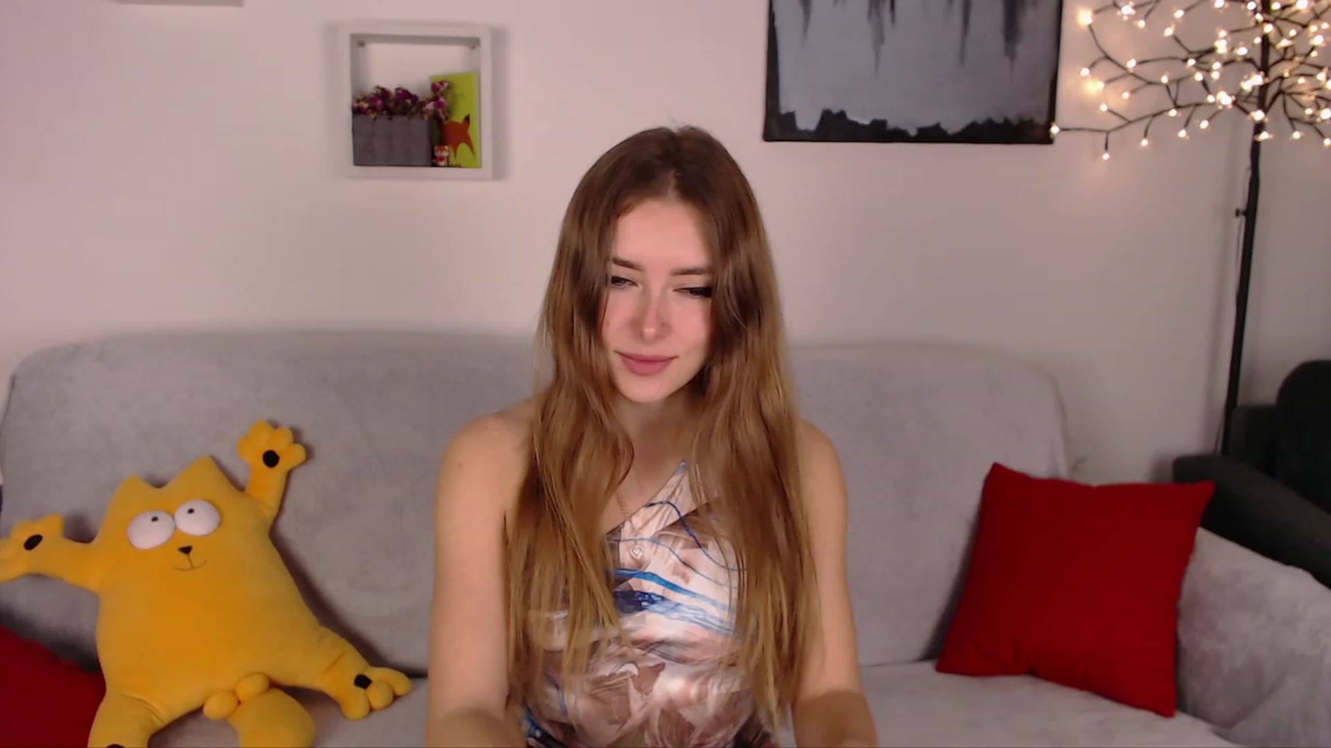 Gallery image thumbnail from SimonsWife's myfreecams stream on, 01/29/2023, 16:15 image 2 of 20