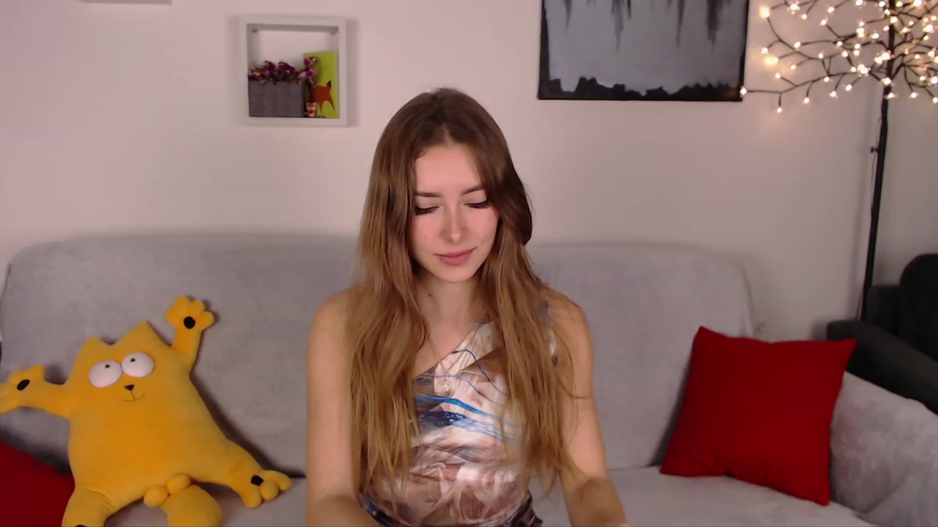 Gallery image thumbnail from SimonsWife's myfreecams stream on, 01/29/2023, 16:15 image 20 of 20