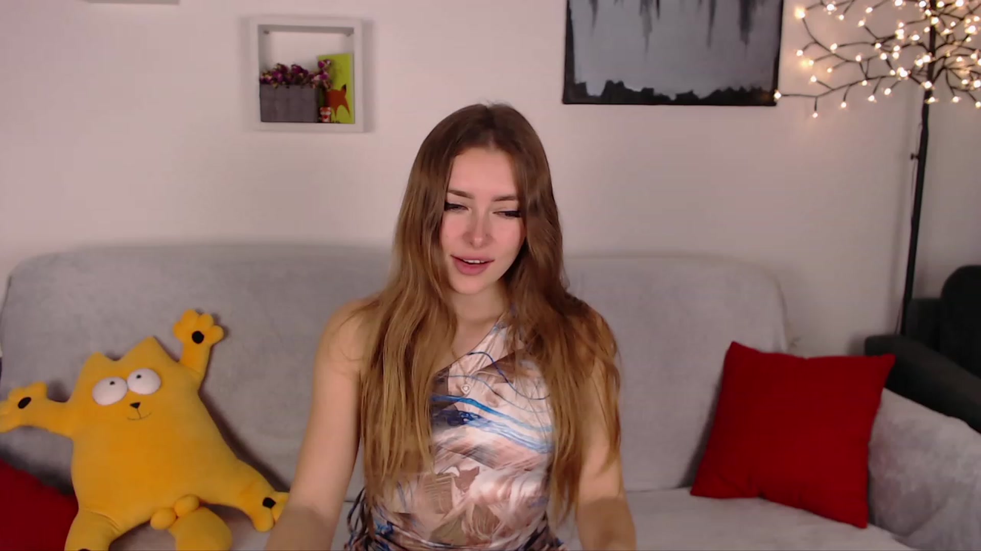 Gallery image thumbnail from SimonsWife's myfreecams stream on, 01/29/2023, 16:41 image 19 of 20